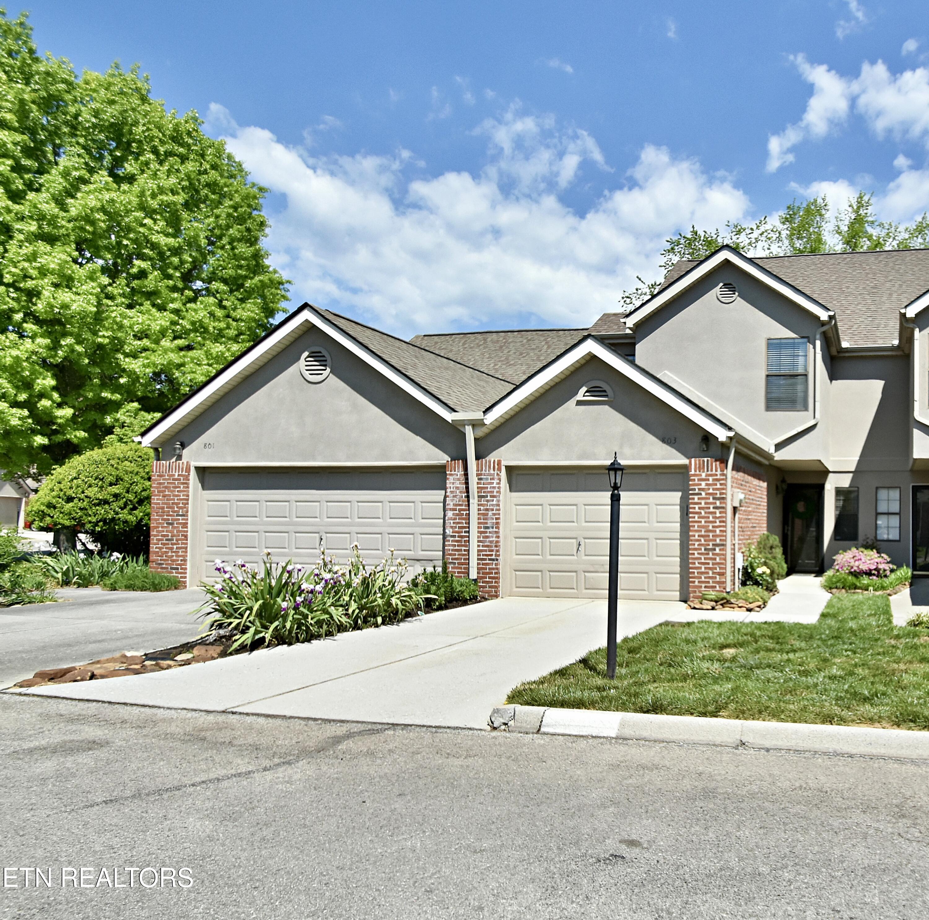 803 Farragut Commons Drive — photo