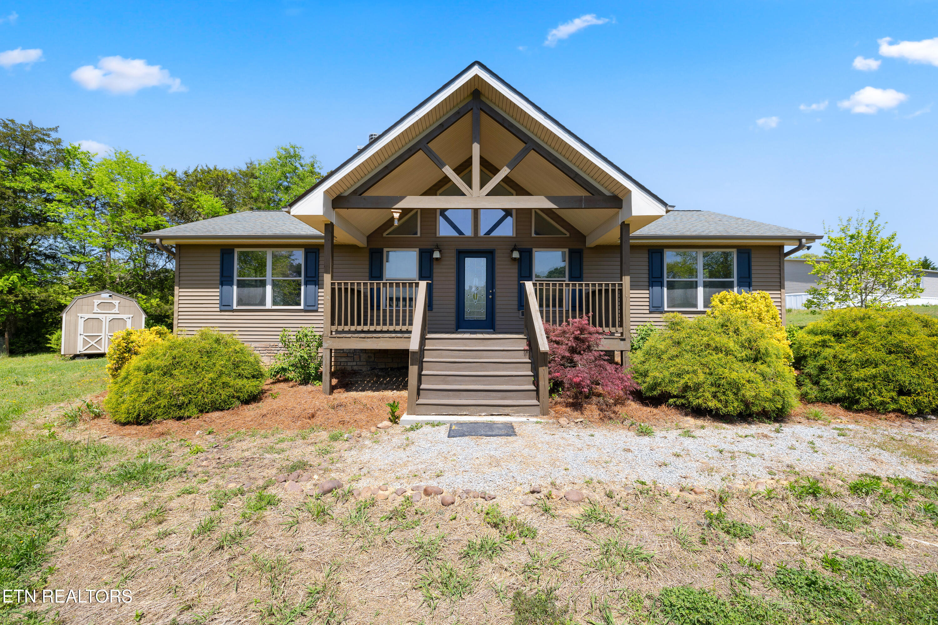 1462 Sandy Ridge Rd, Dandridge, TN 37725 — photo 3