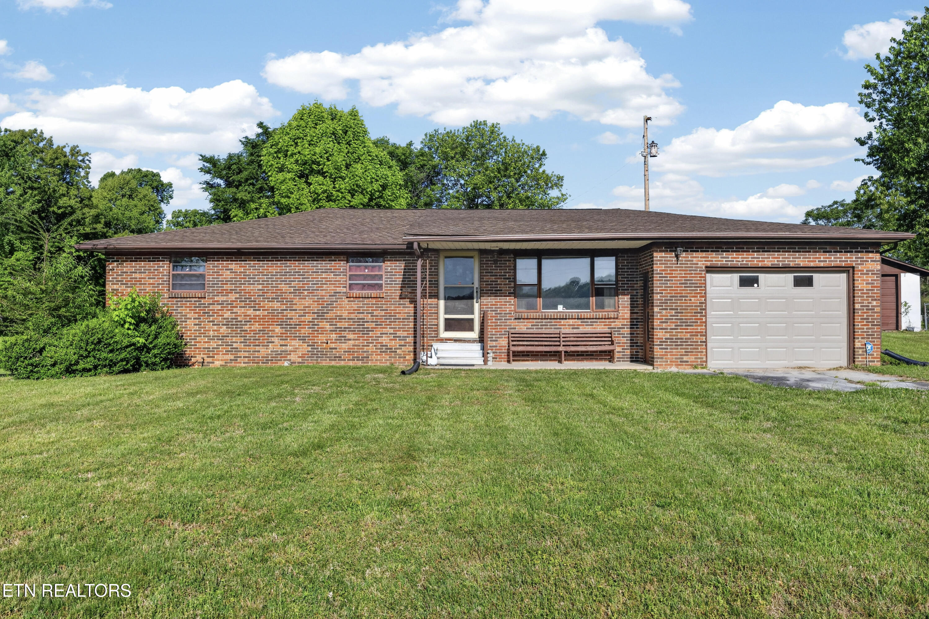 1018 New Hope Rd — photo