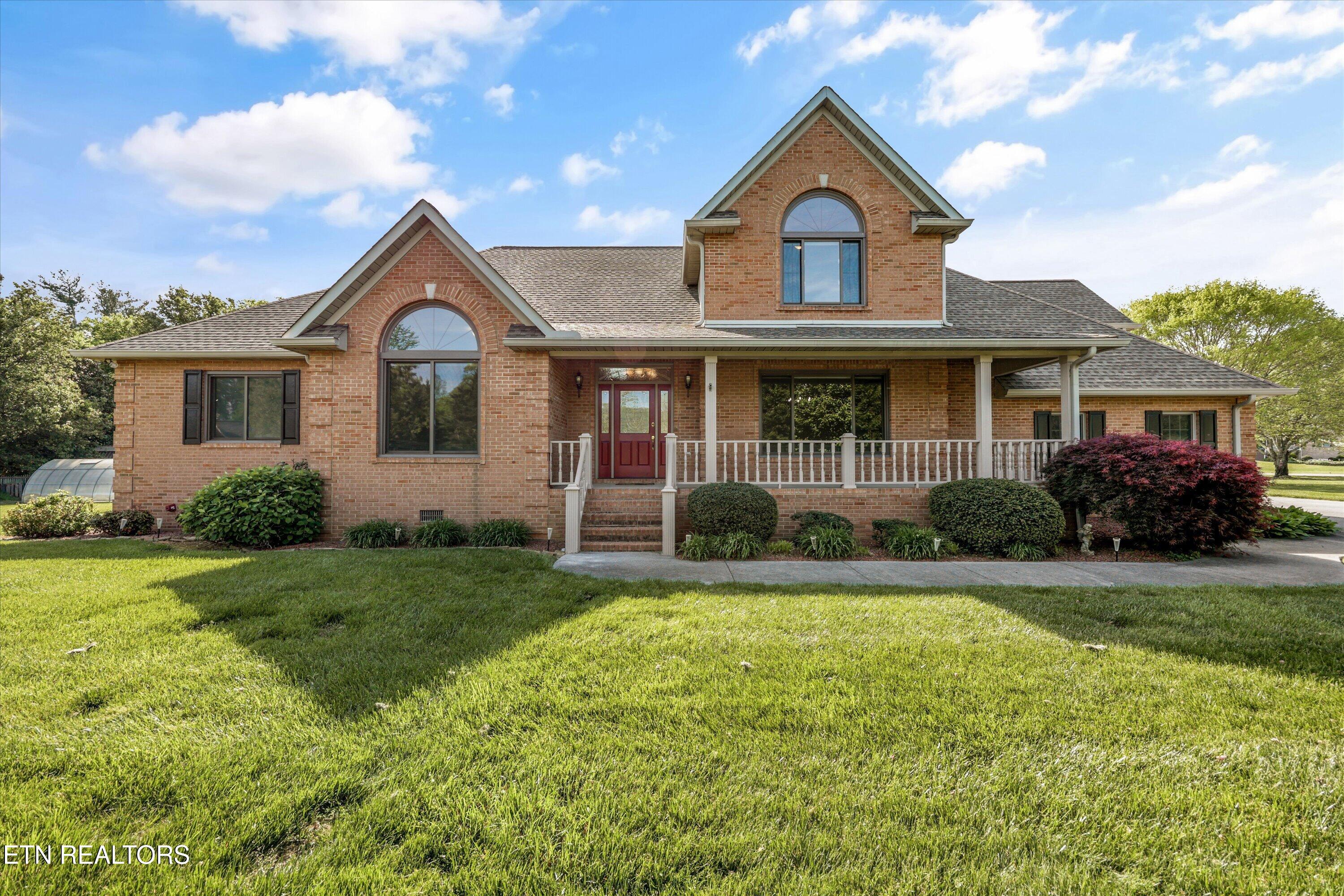 318 Hidden Cove Court — photo