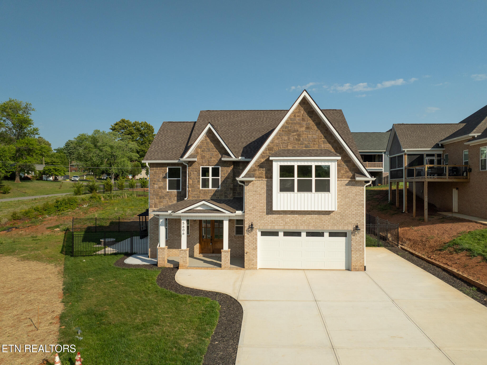 5606 Belle Maison Lane — photo