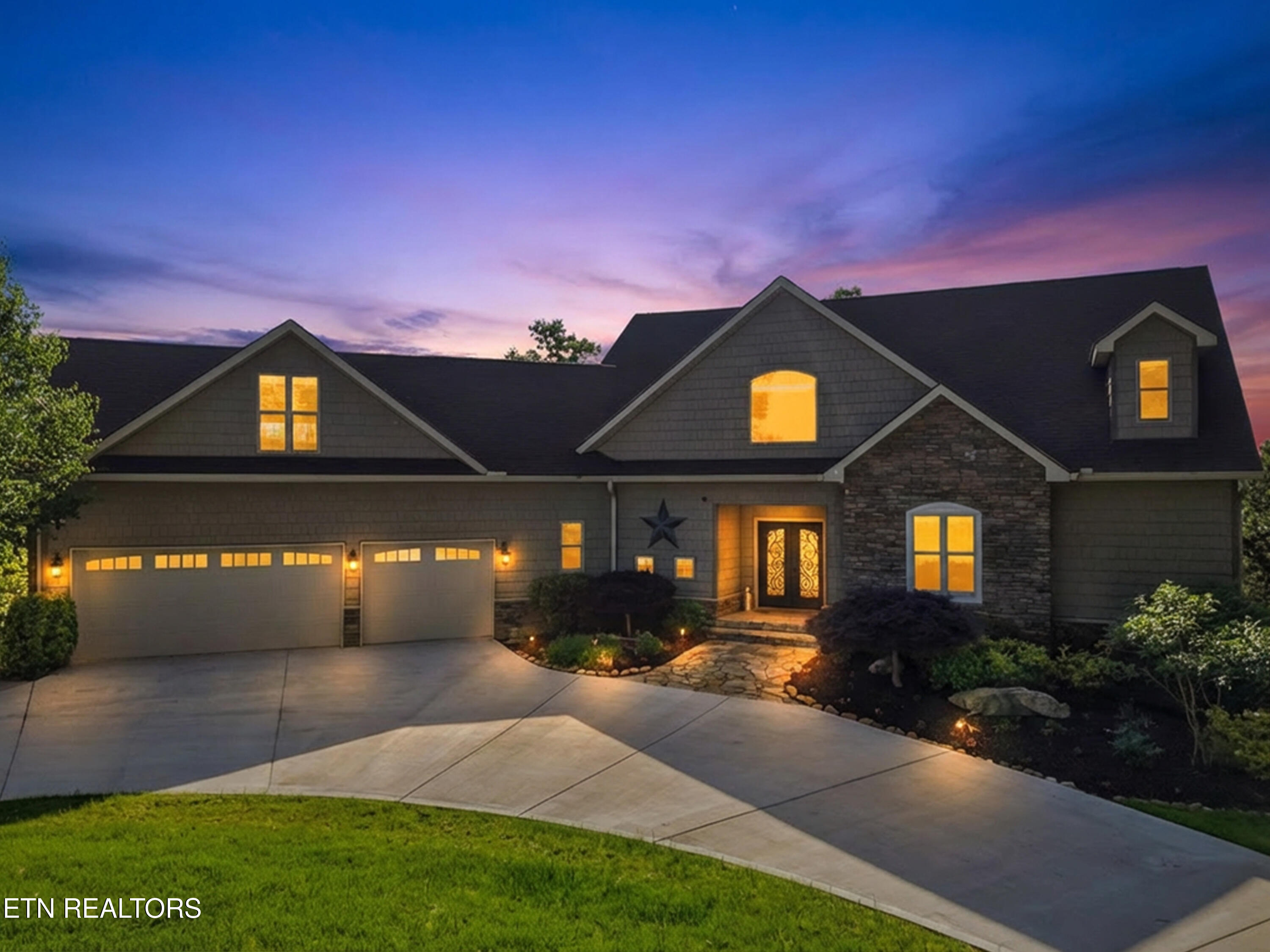124 Cypress Drive — photo