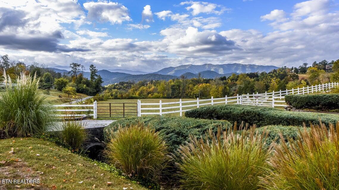 634 Old Cedar Creek Rd — photo