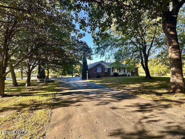 5185 Crossville Hwy — photo