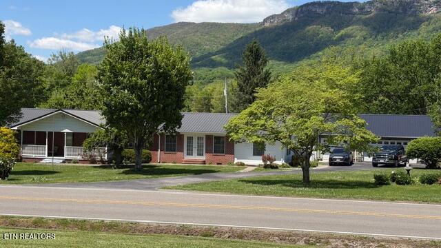 3217 Doctor Thomas Walker Rd — photo