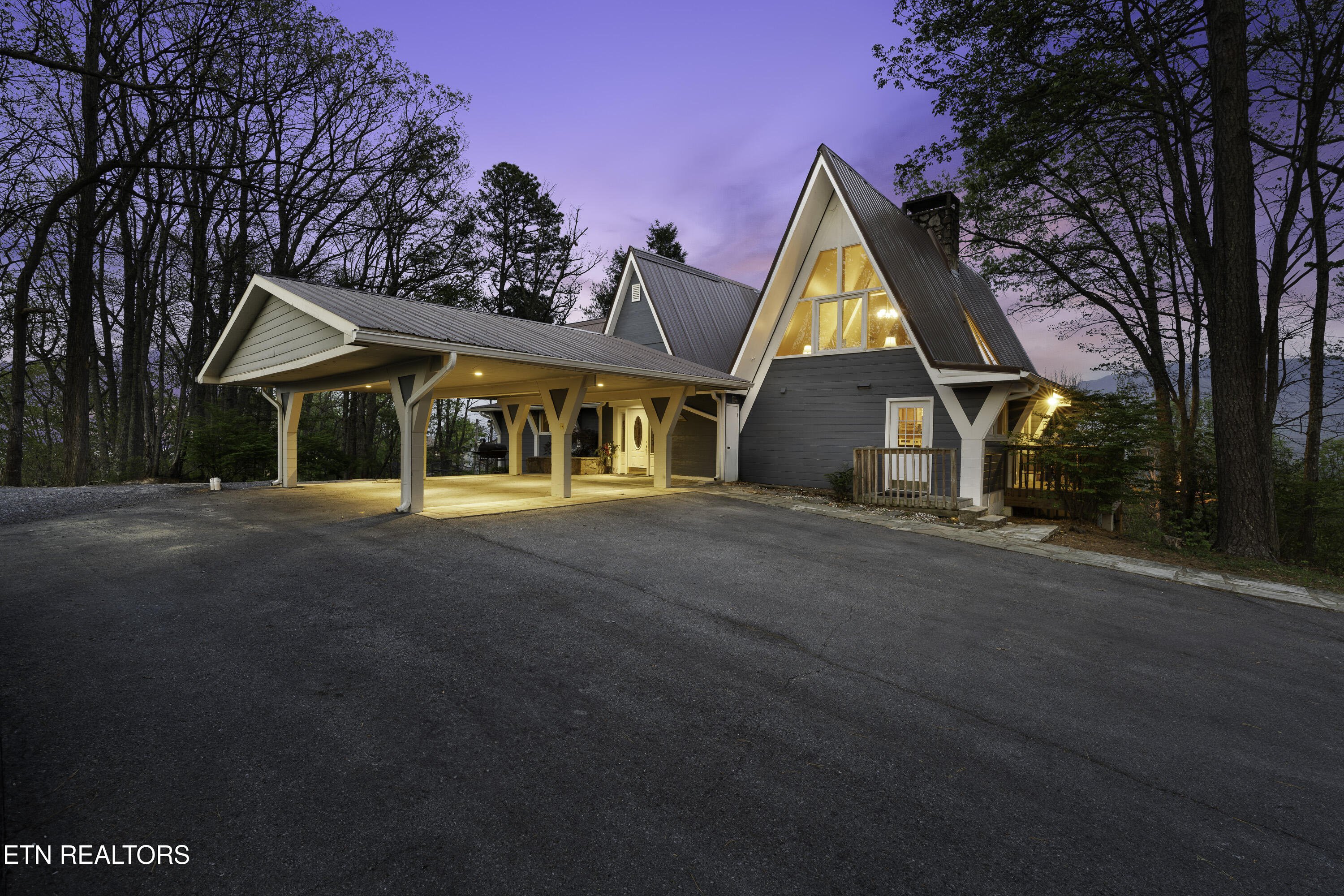 1066 Ski View Drive — photo