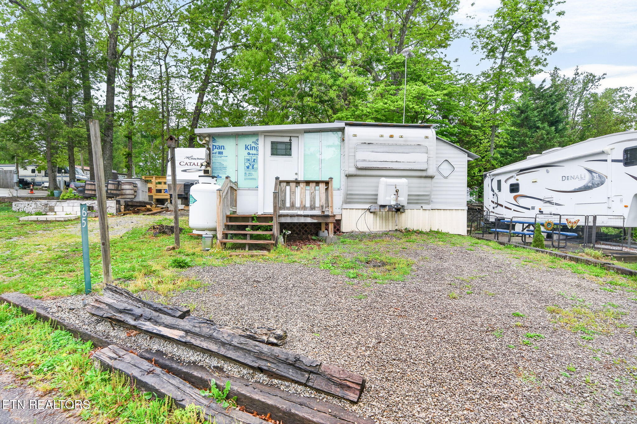 65 Seminole Rd — photo