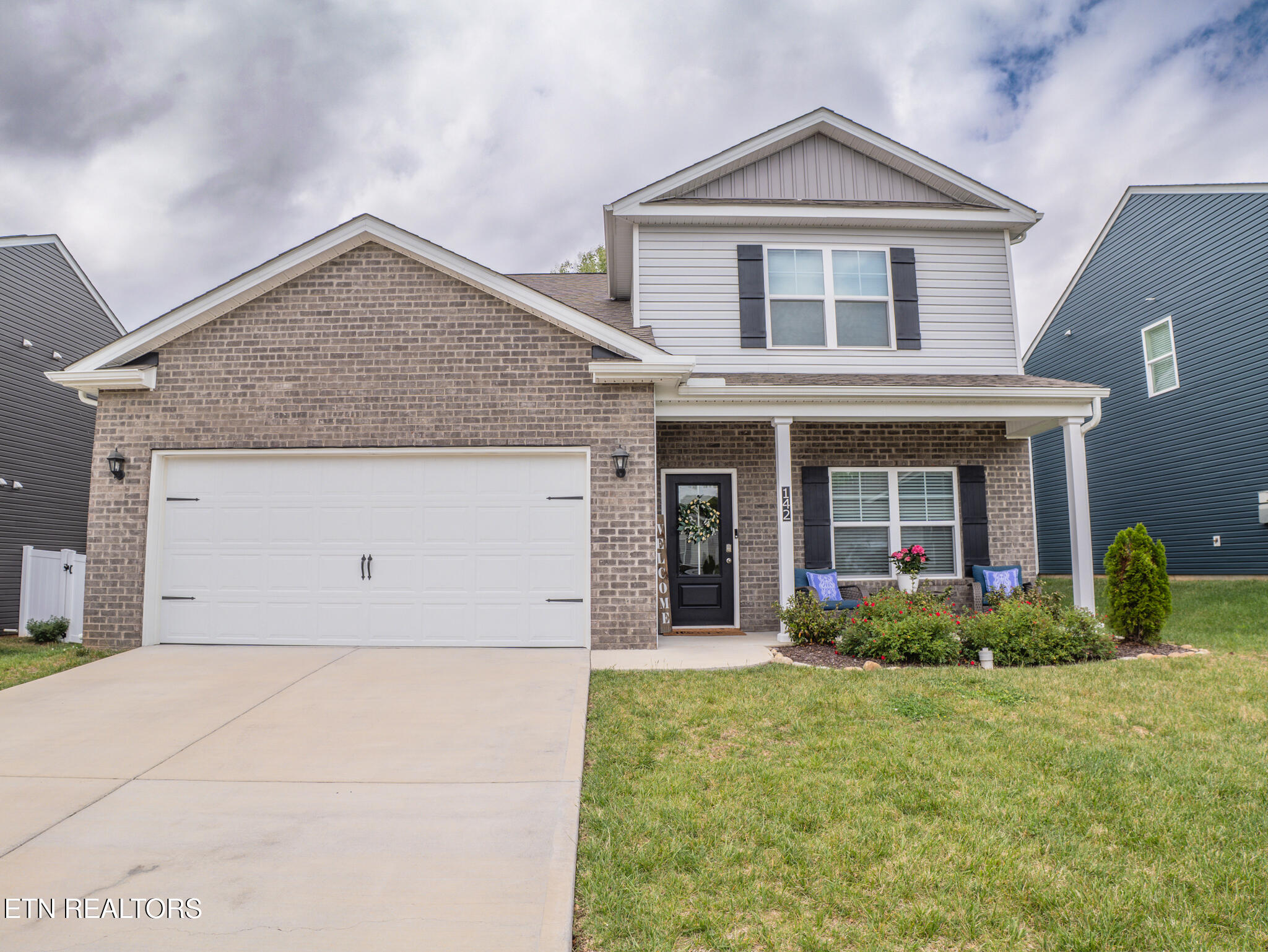 142 Thistle Drive — photo