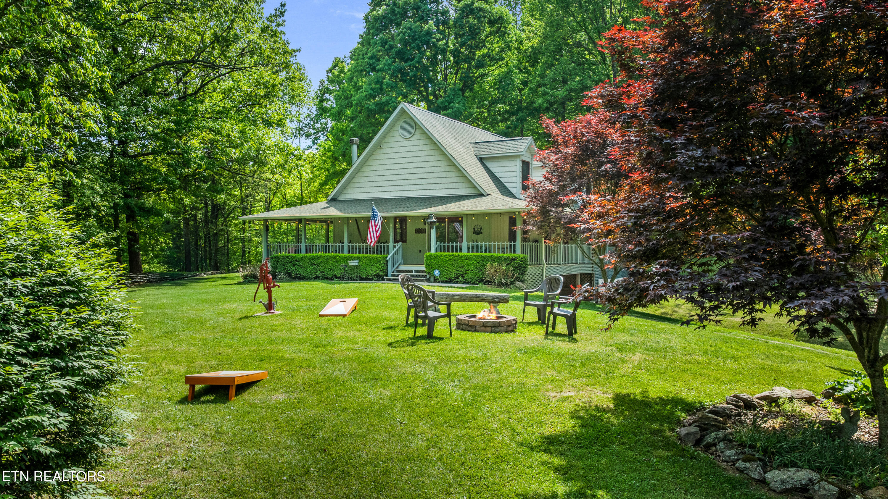 1043 Reagan Springs Rd — photo