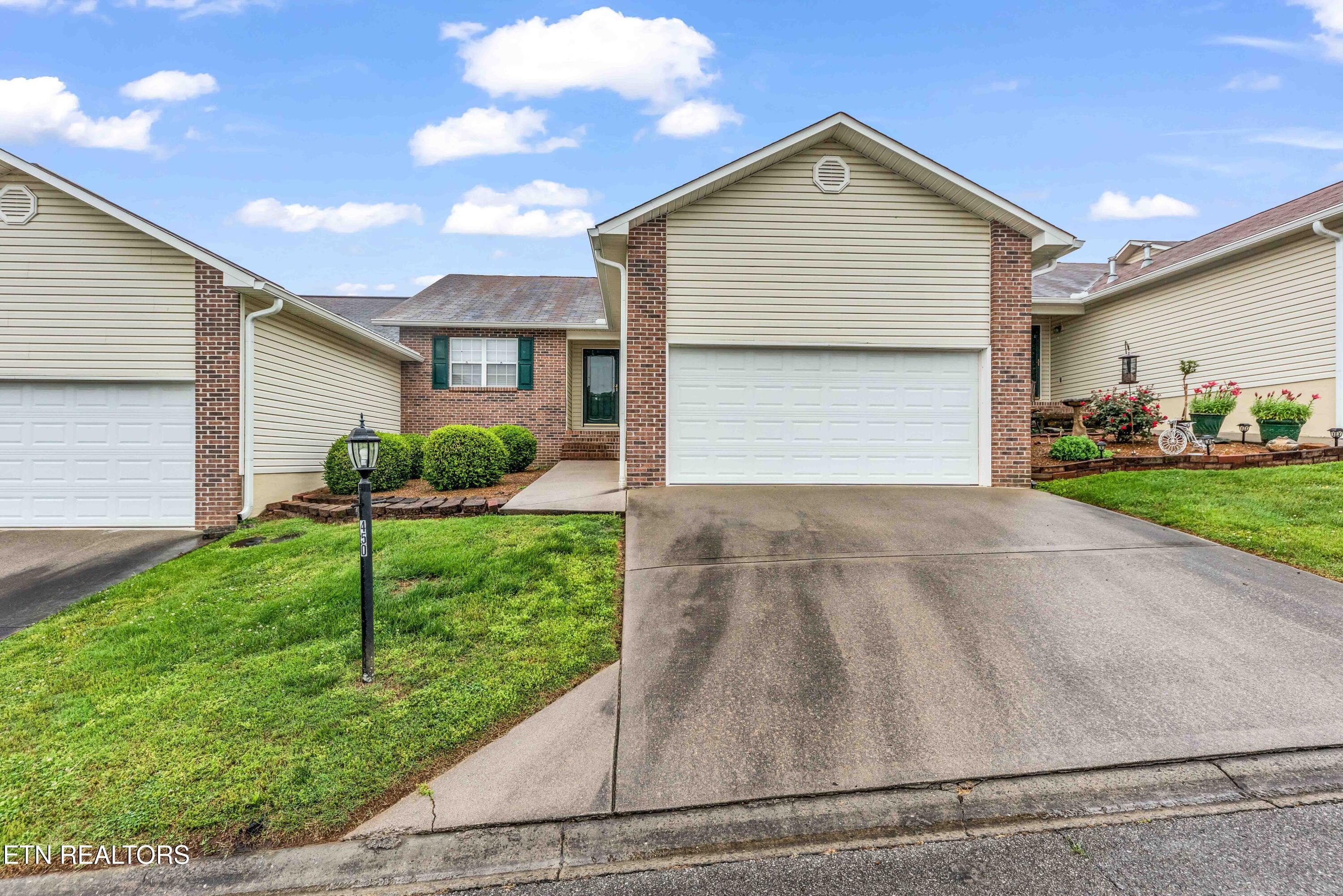 450 Executive Meadows Drive — photo