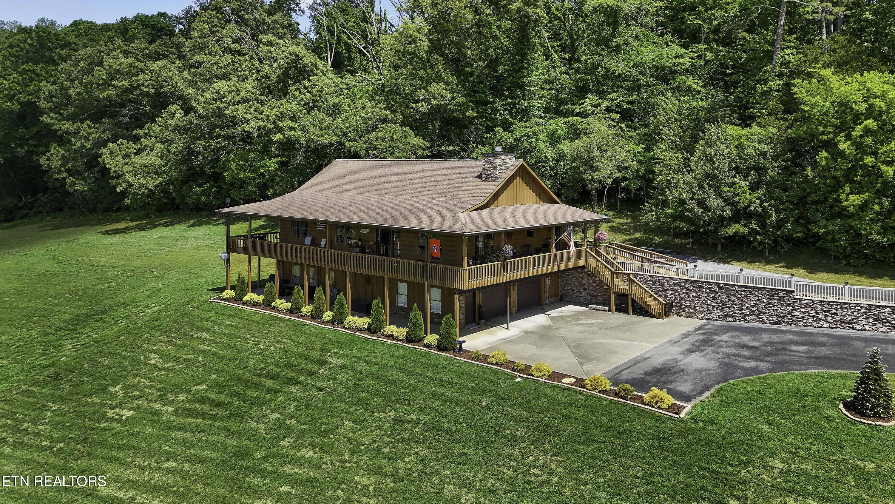 576 Holston Shores Drive — photo