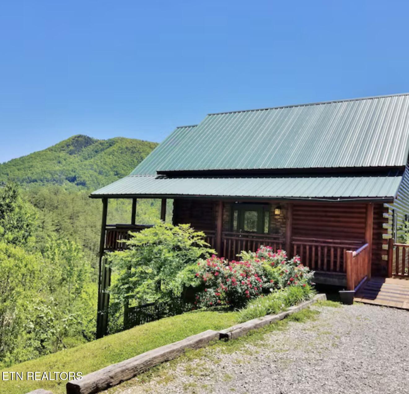 909 Fawn Hollow Tr — photo
