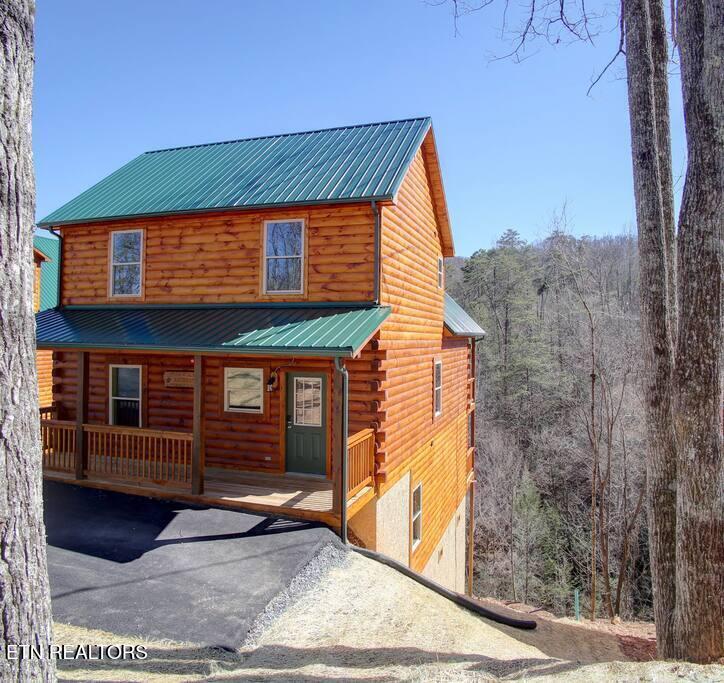 817 String Run Way — photo