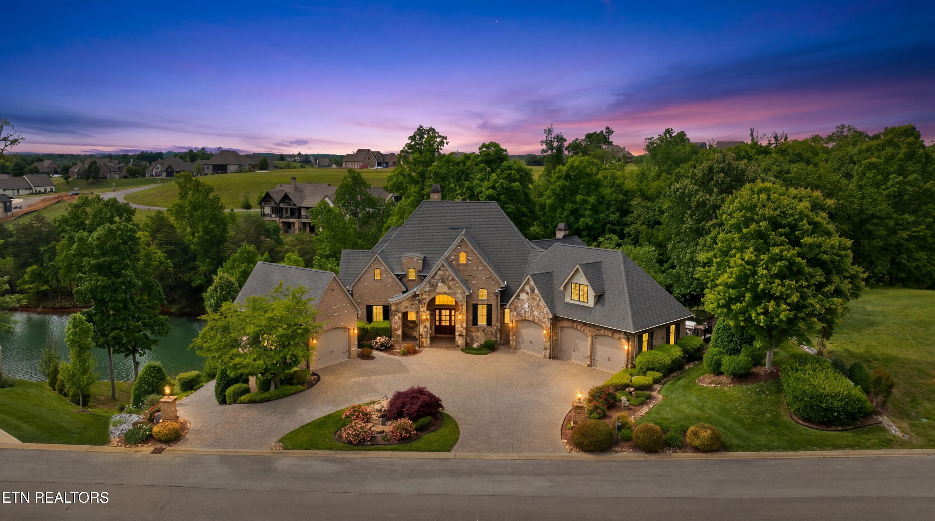 972 Taffrail Drive — photo