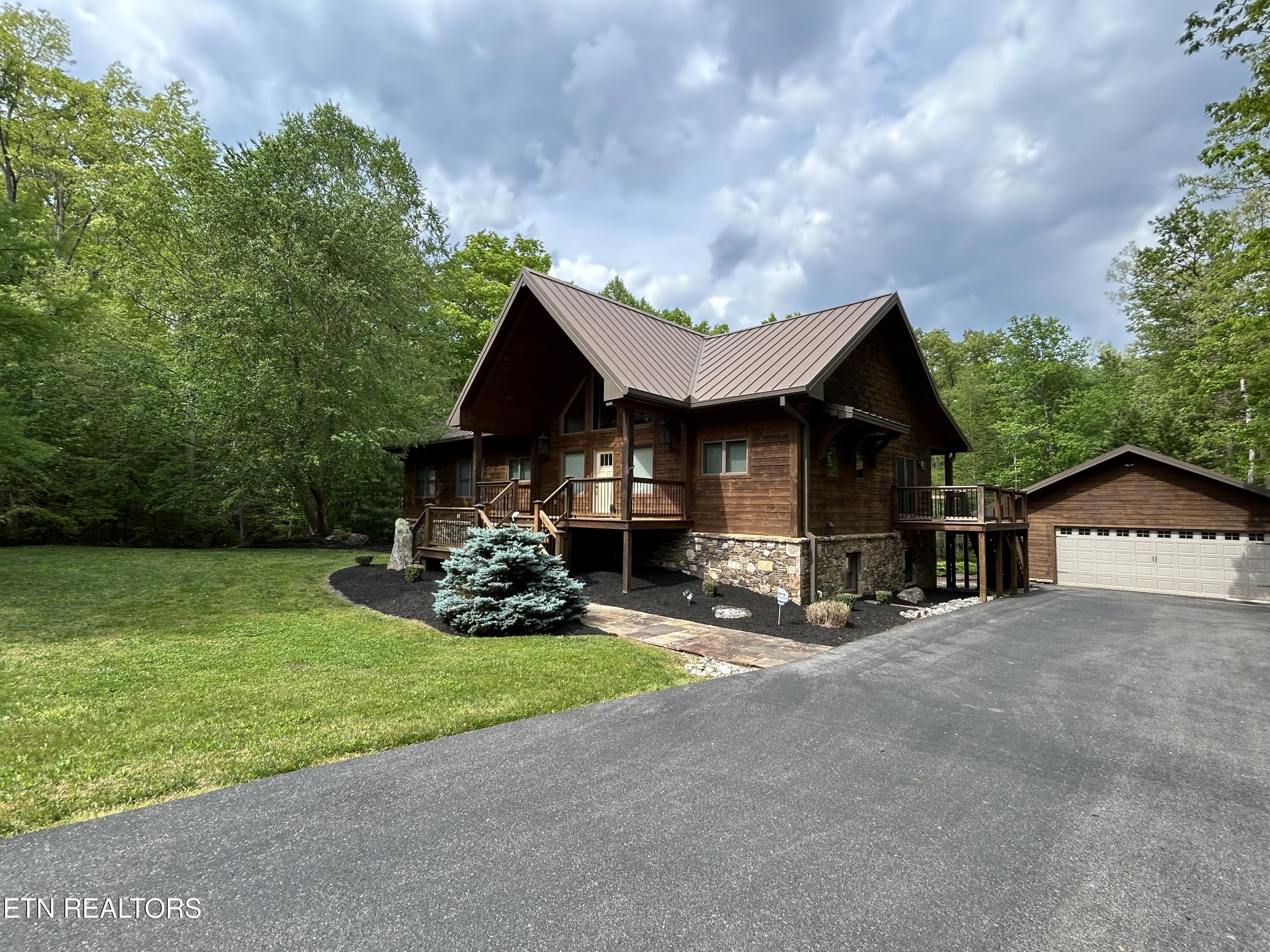 150 Red Oak Drive — photo