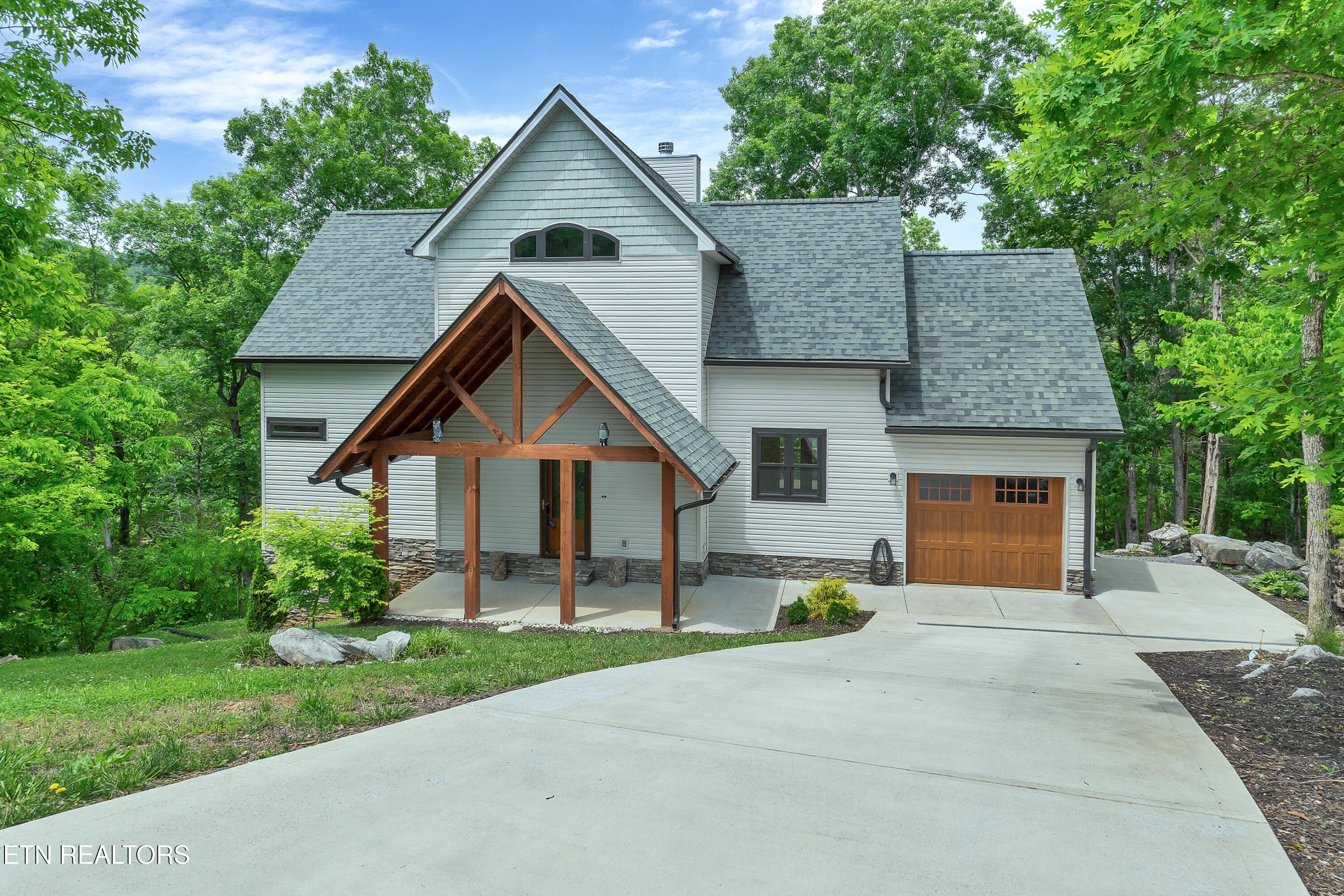134 Fairway Circle — photo