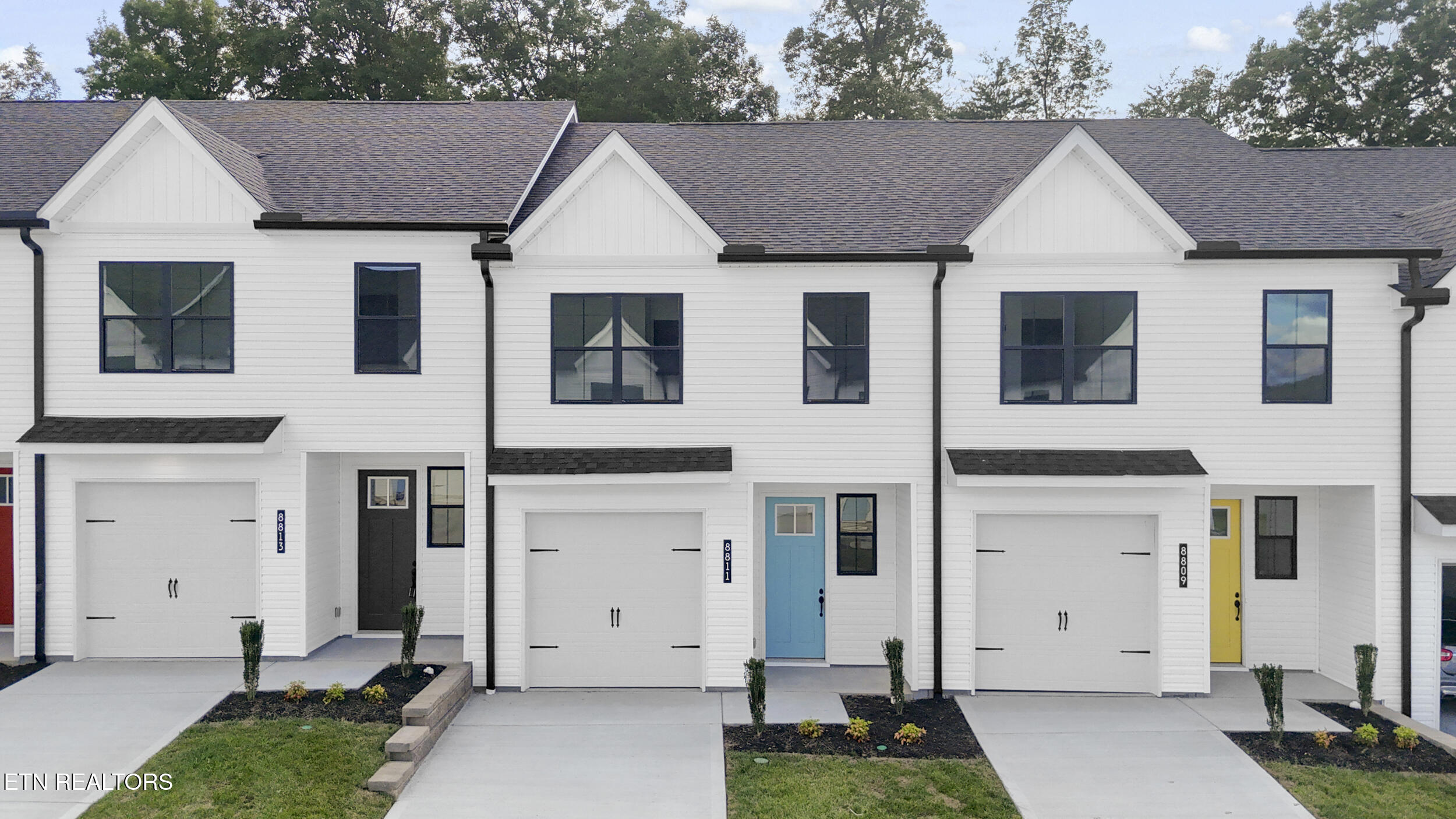 8811 Chapman Trace Way — photo