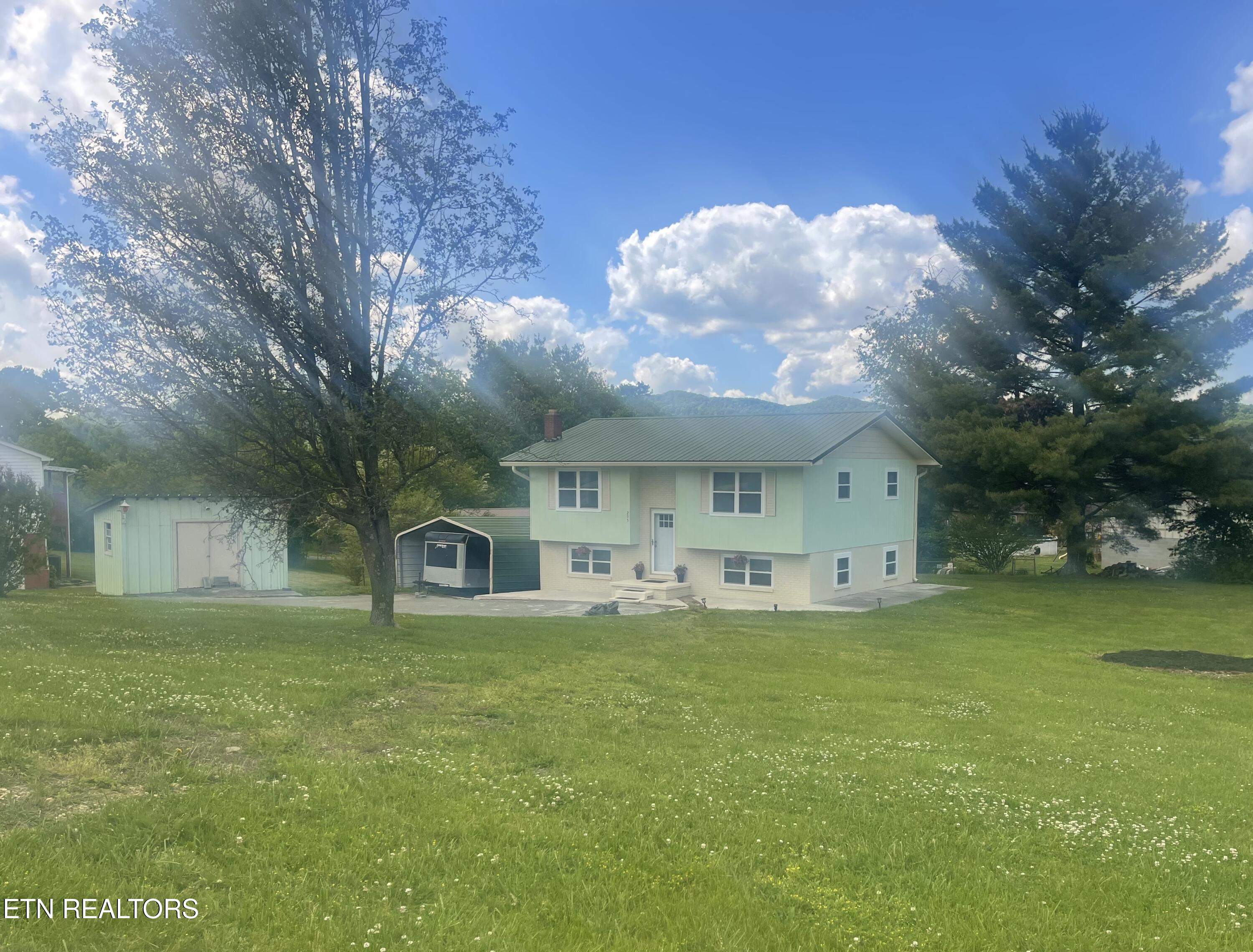 295 Forge Ridge Rd — photo