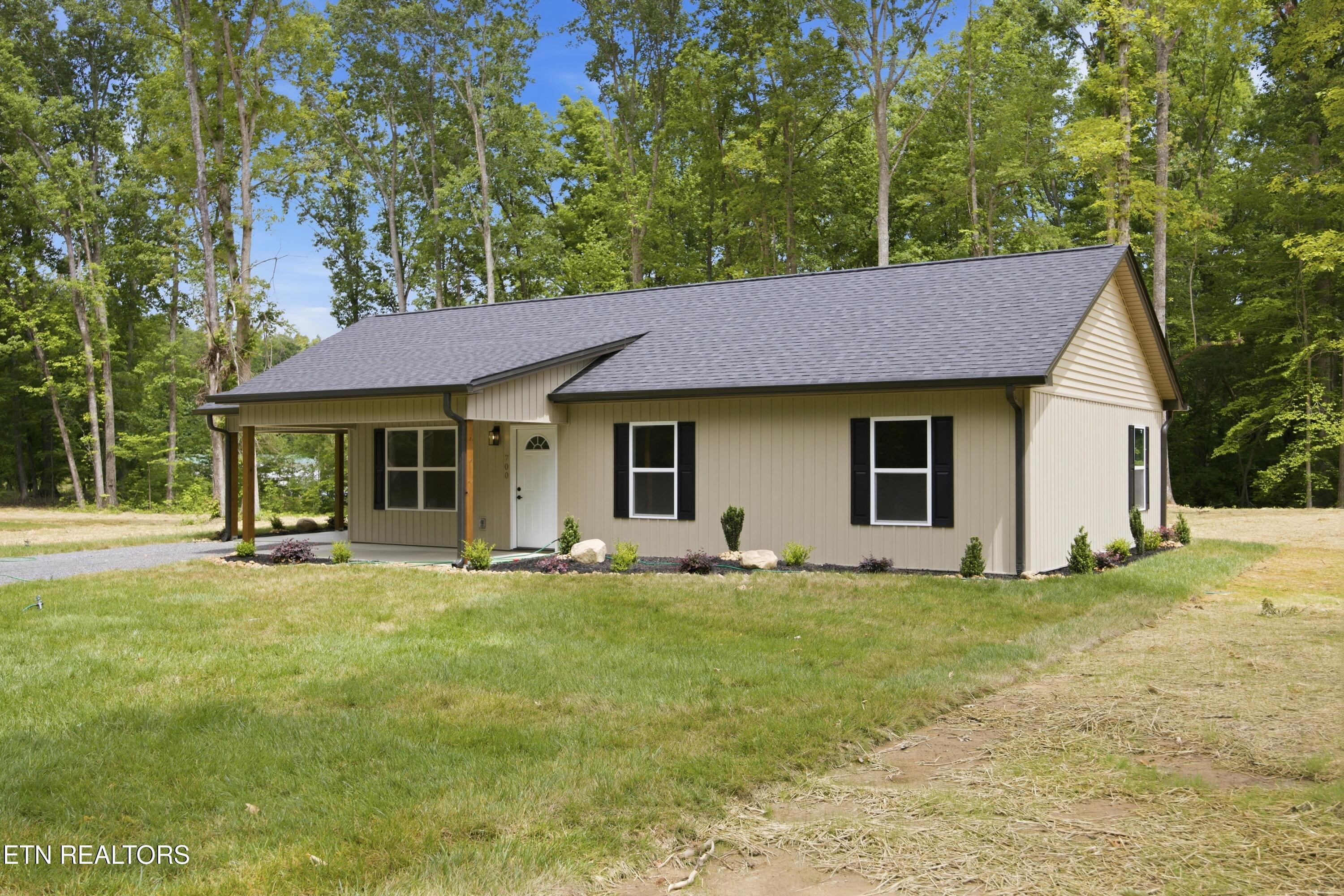 700 Holly Glen Rd, Decatur, TN 37322