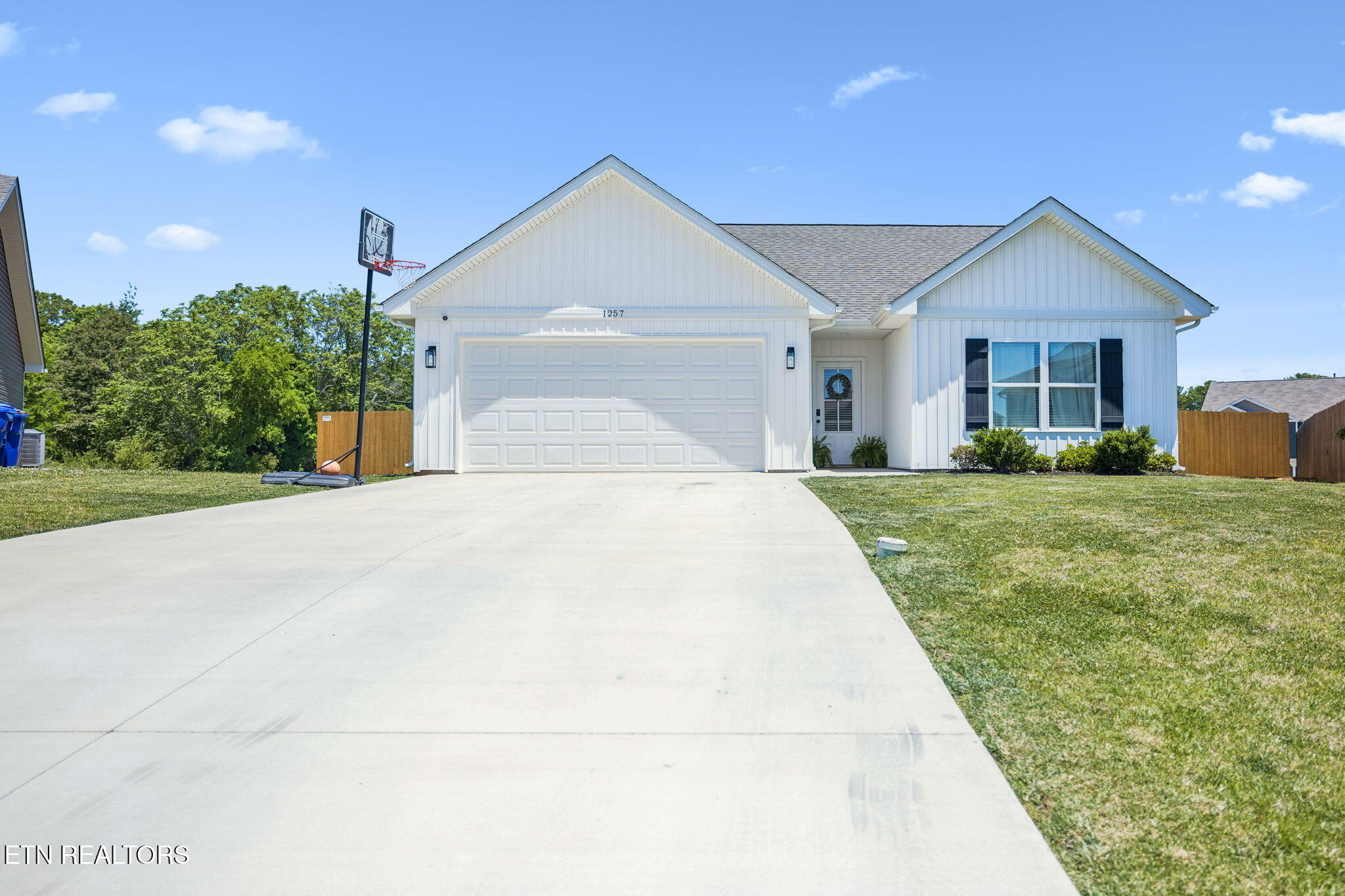 1257 Cole Drive — photo