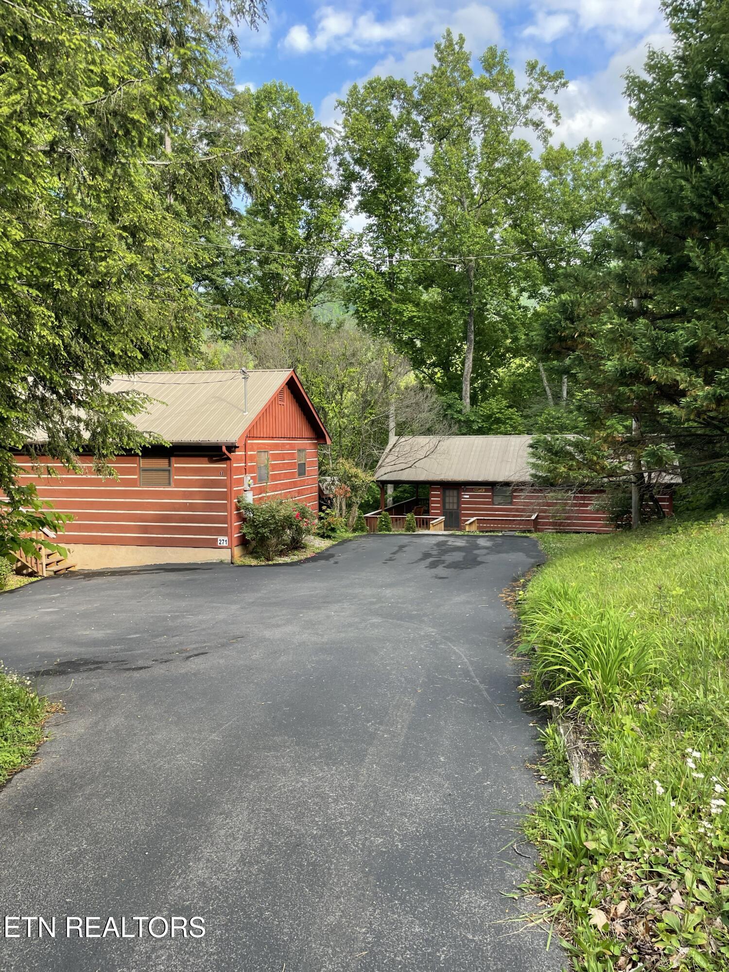 271 Majestic View Way — photo