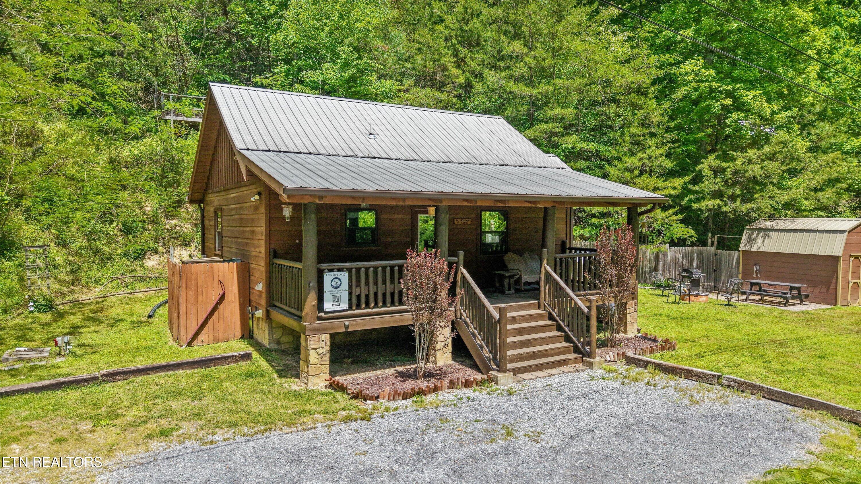 3869 Henry Town Rd — photo