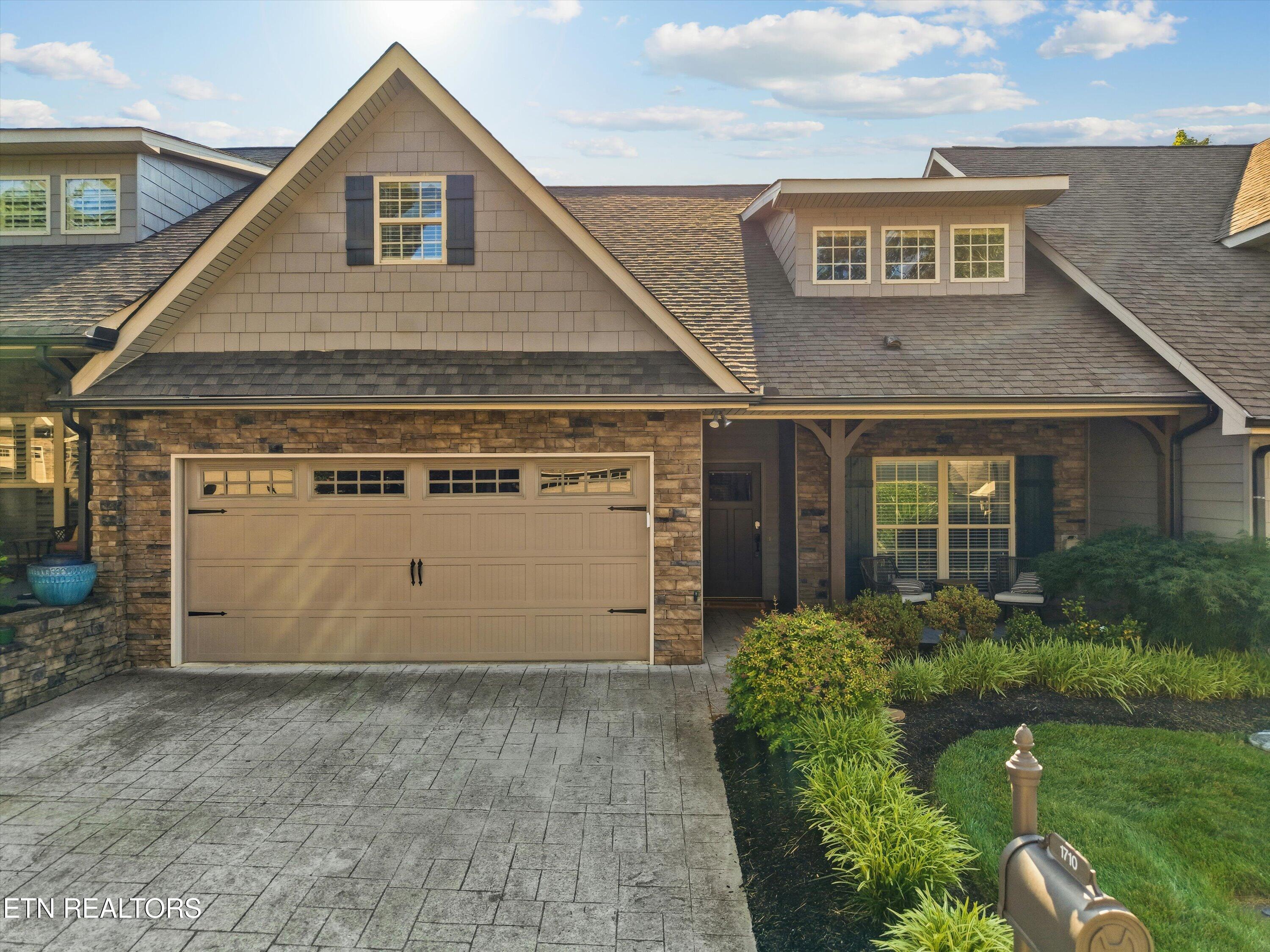 1710 Cottage Wood Way — photo