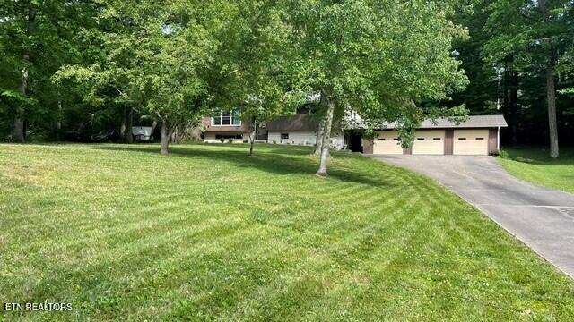 572 S Lake Drive — photo