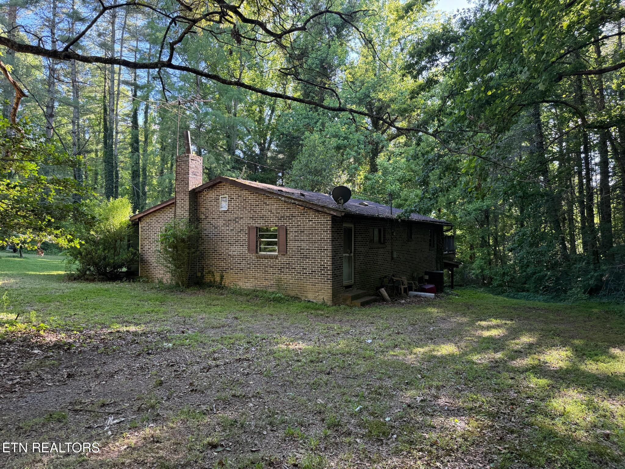 992 Chicken Hollow Rd — photo