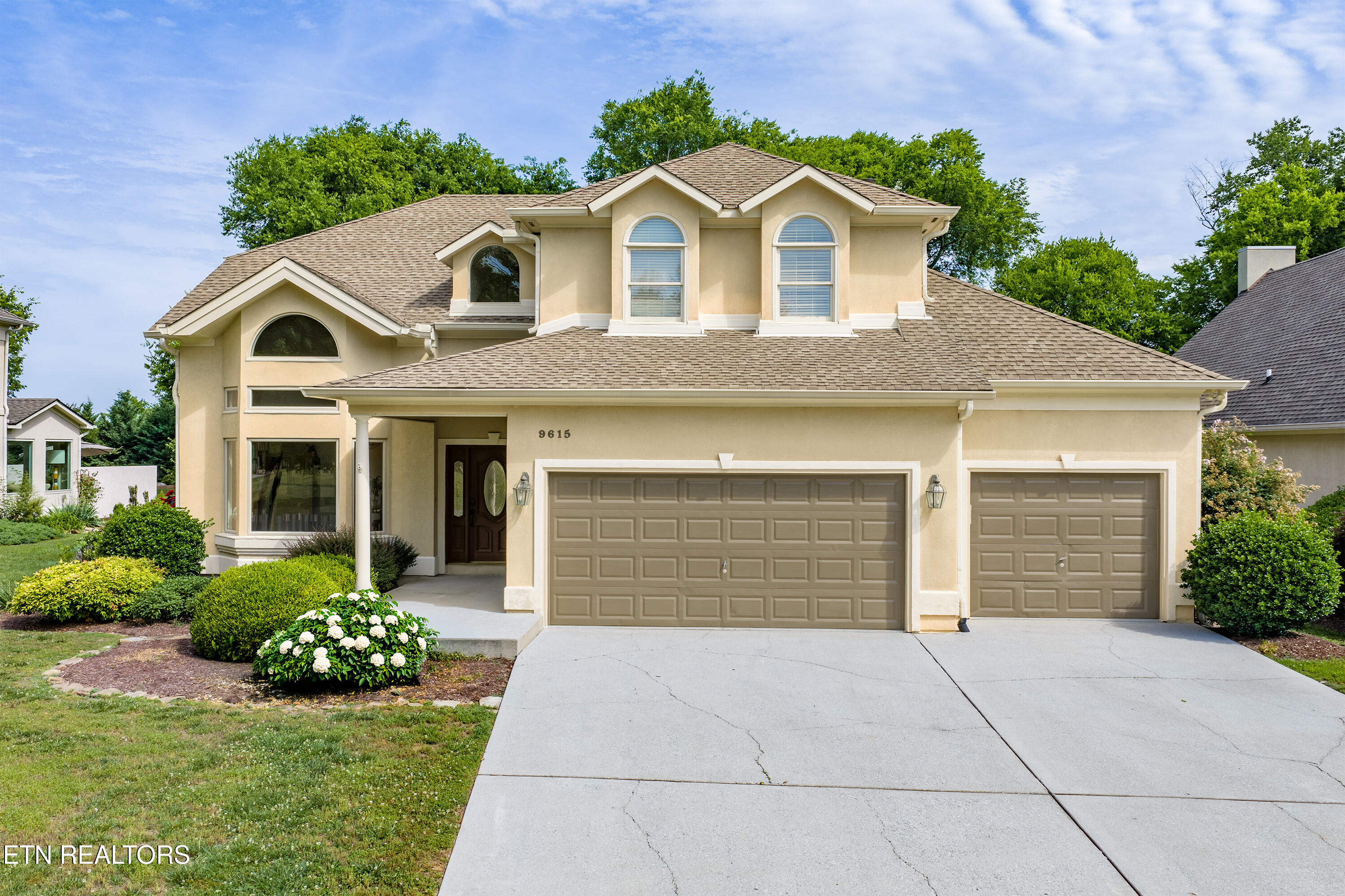 9615 Mariners Point — photo