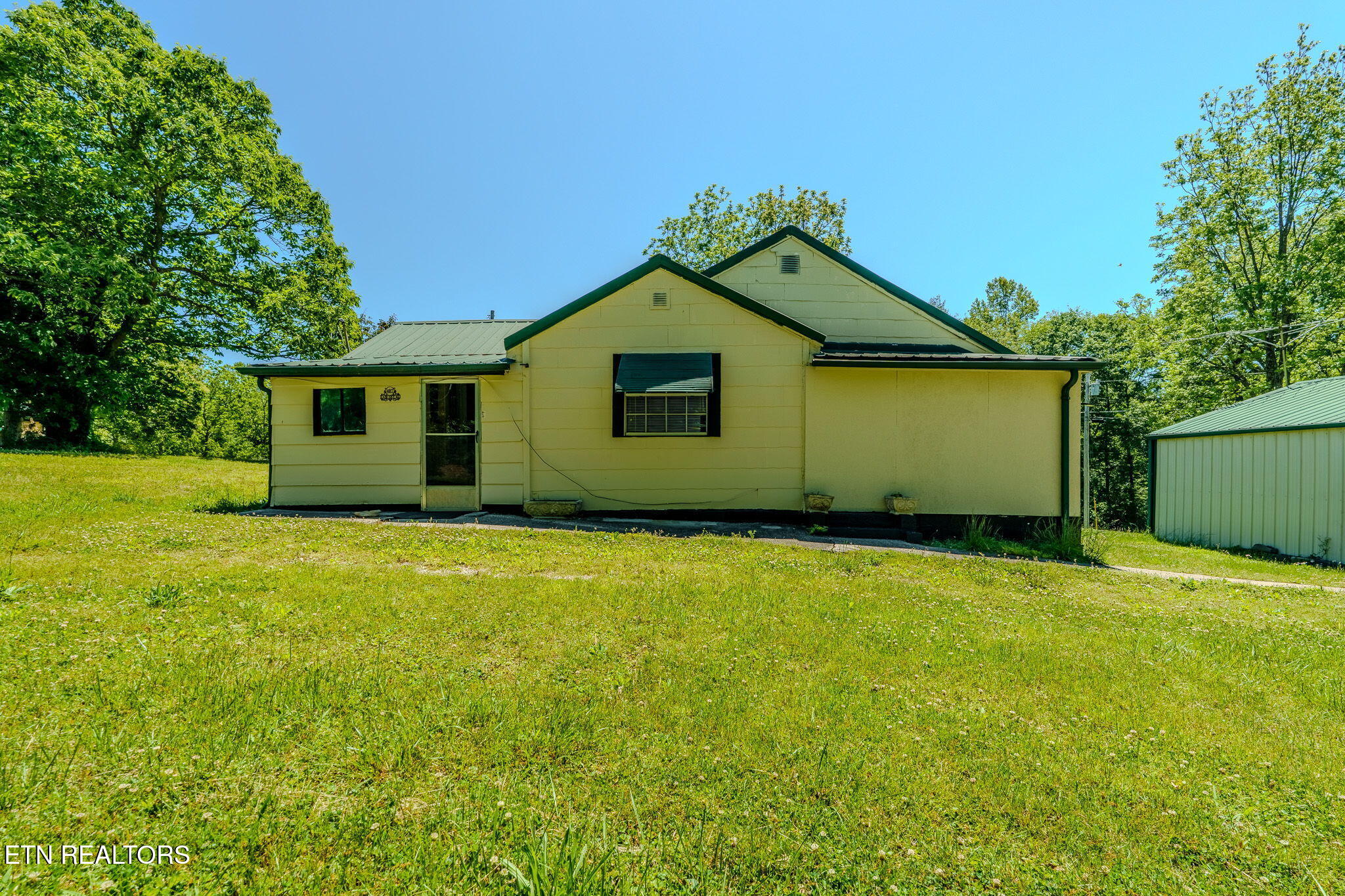 407 Ramsey Rd, Winfield, TN 37892 — photo 2