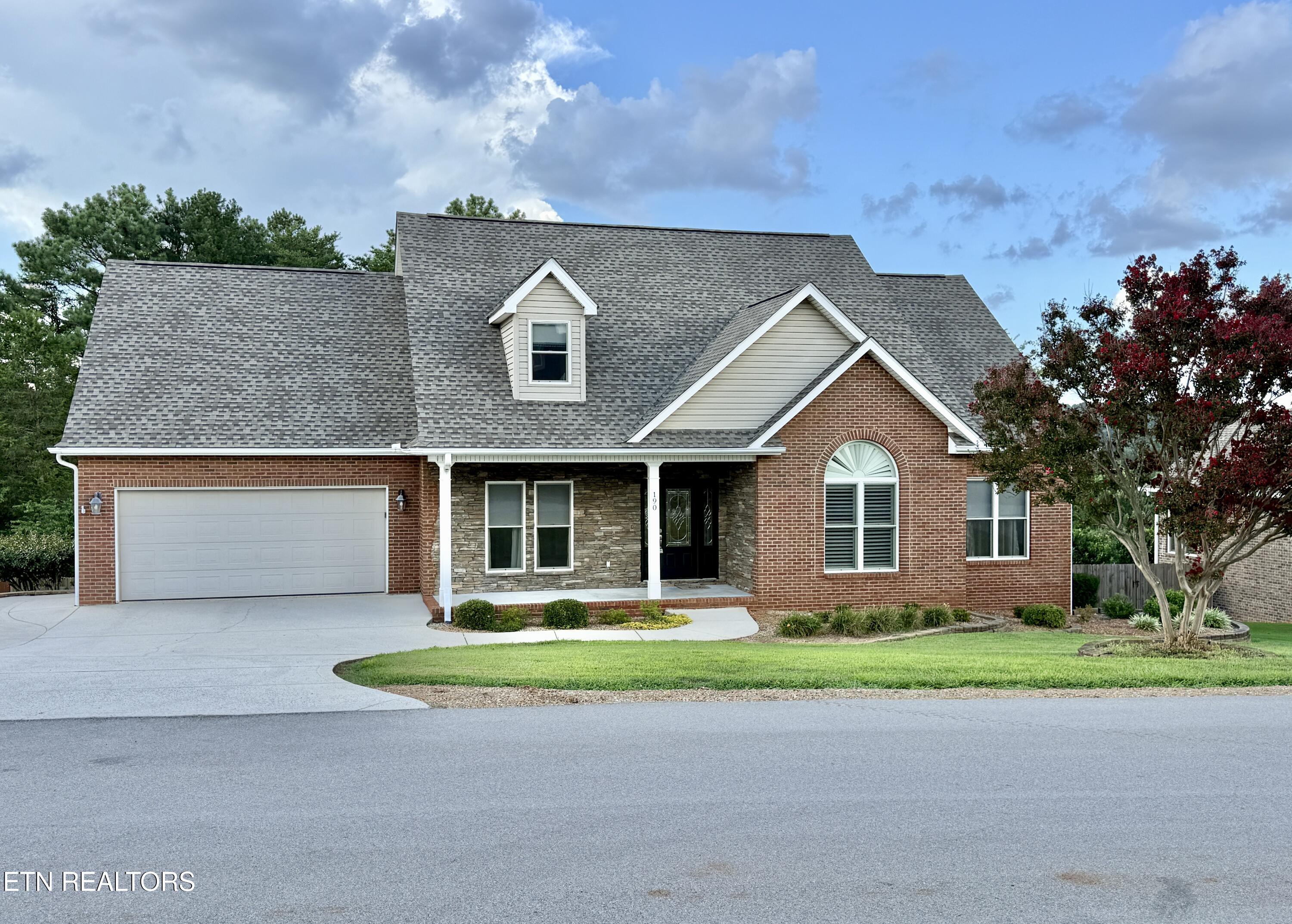 190 Pointe Summit Drive — photo