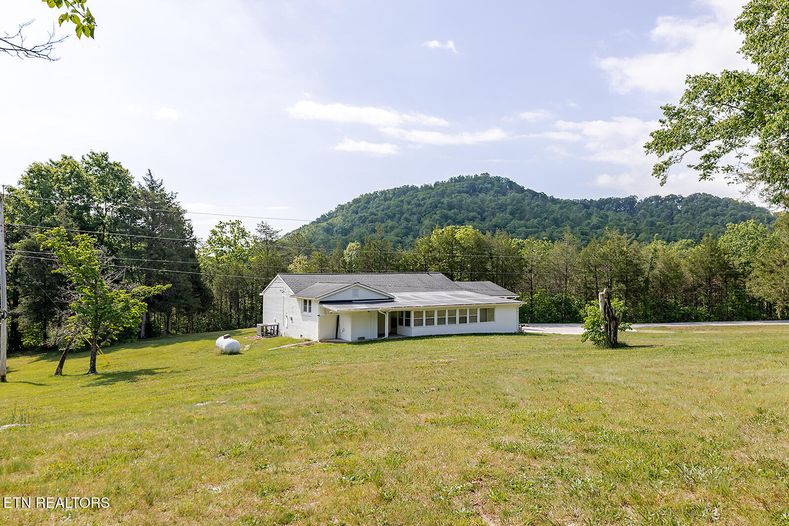 1184 Raccoon Valley Rd — photo