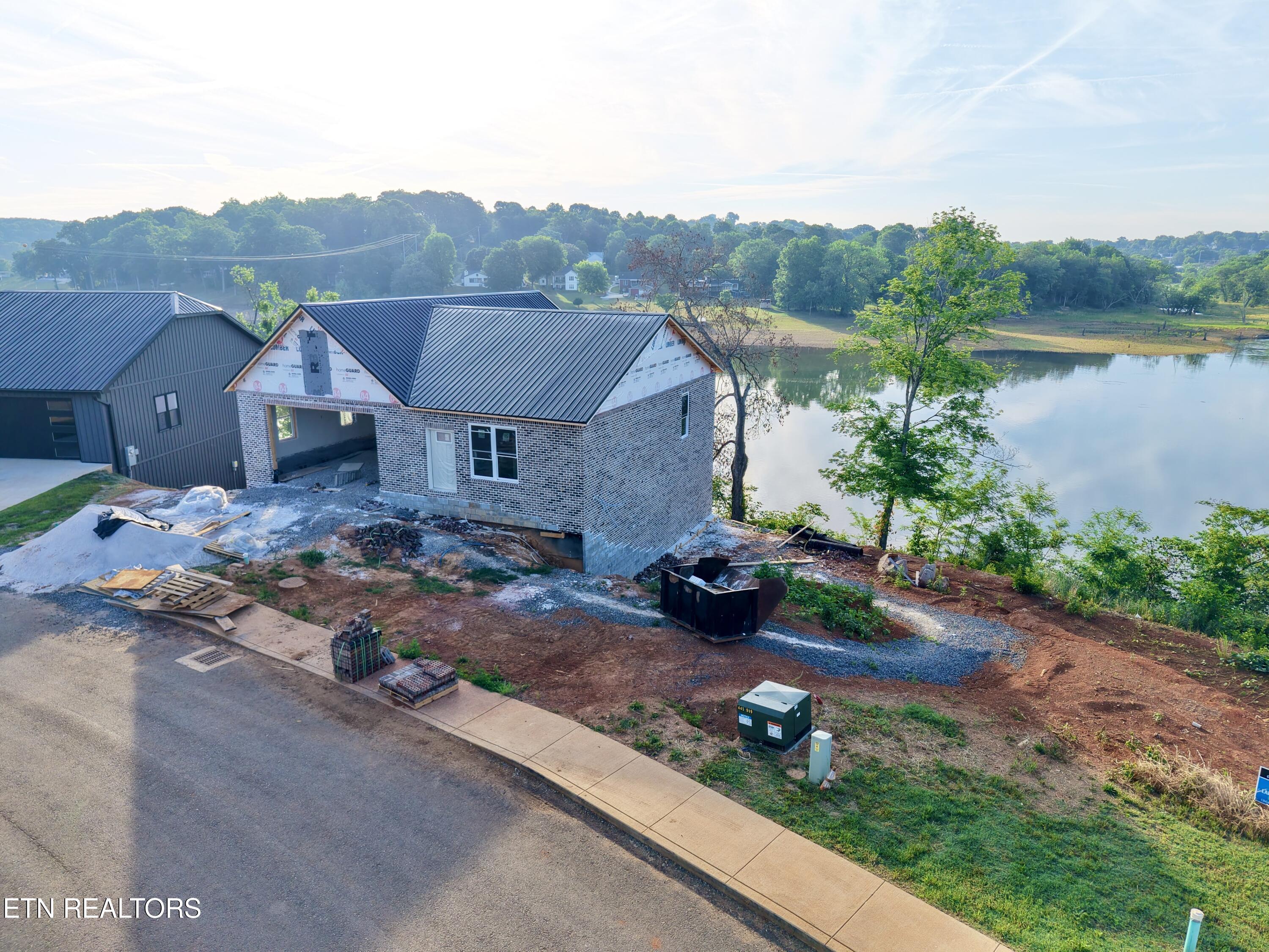171 Lakeshore Bay Drive — photo