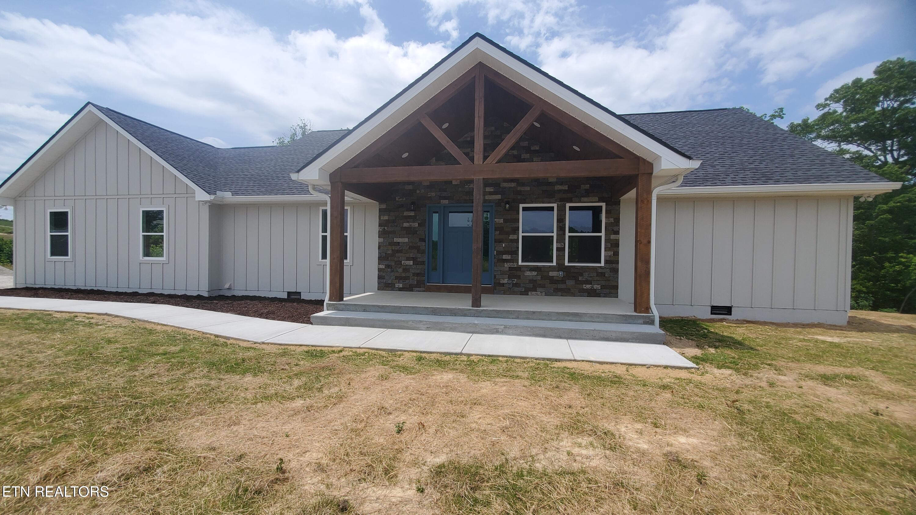 875 Elb Private Drive — photo