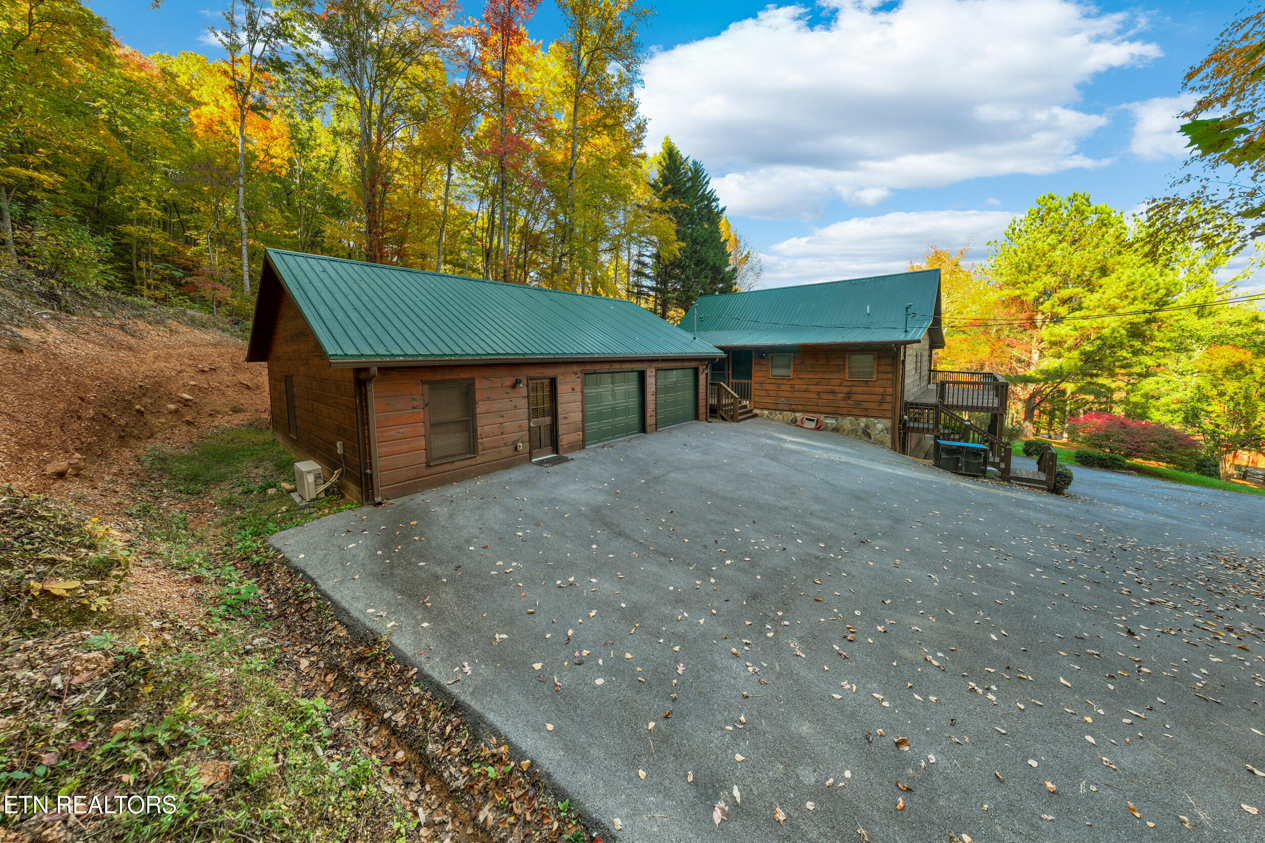4094 Hickory Hollow Way — photo