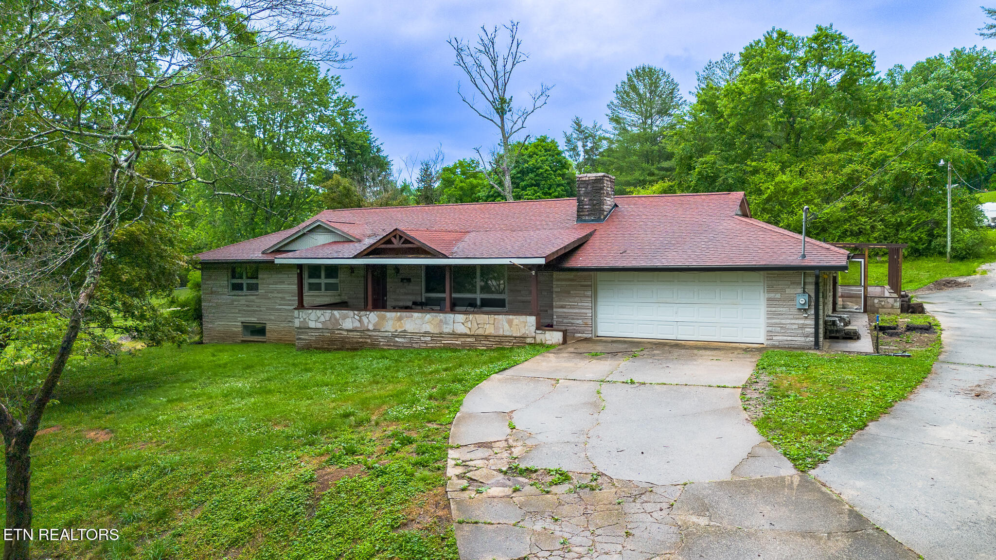 325 Vernal Drive — photo
