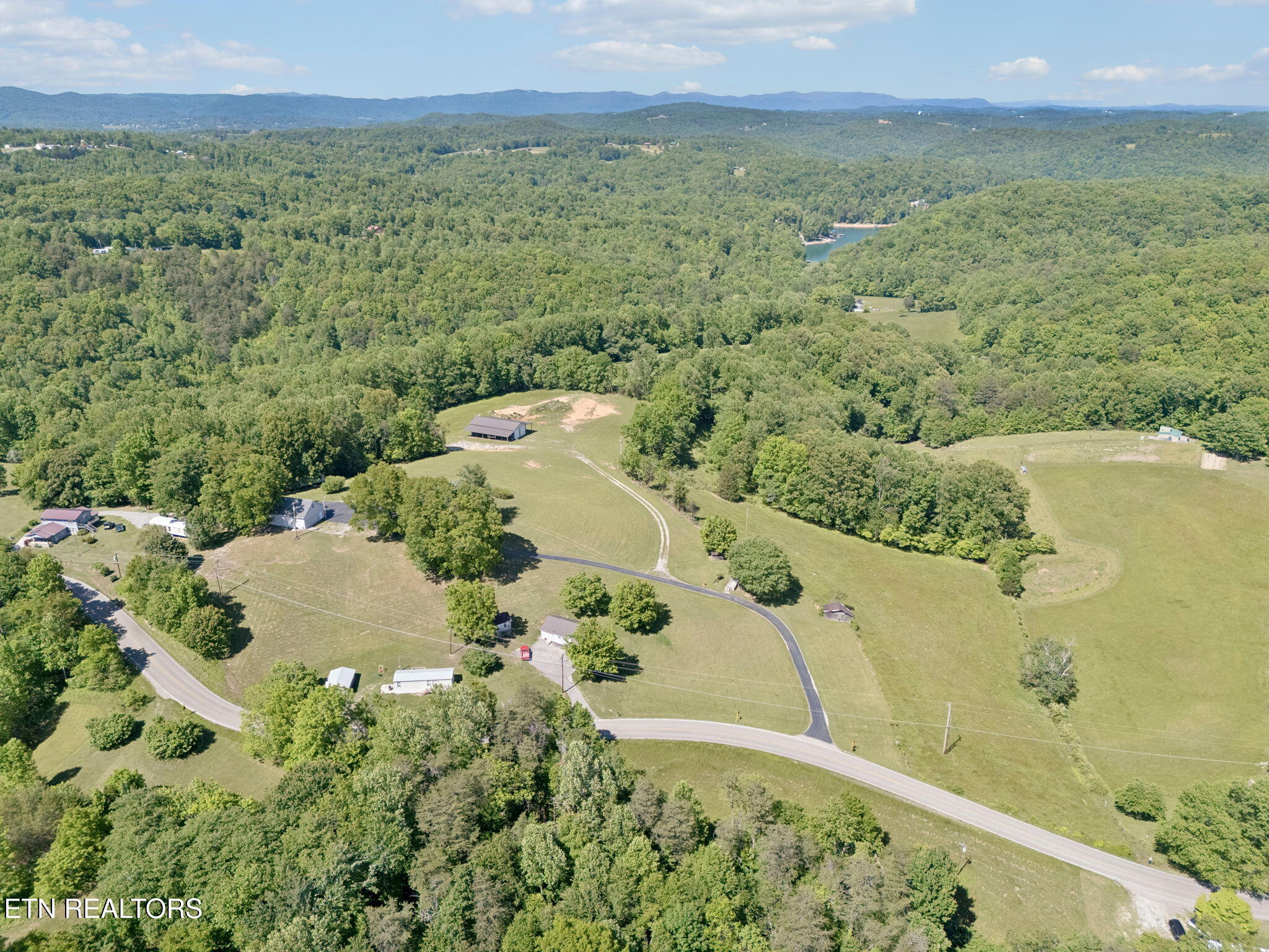 2245 Pinecrest Rd — photo