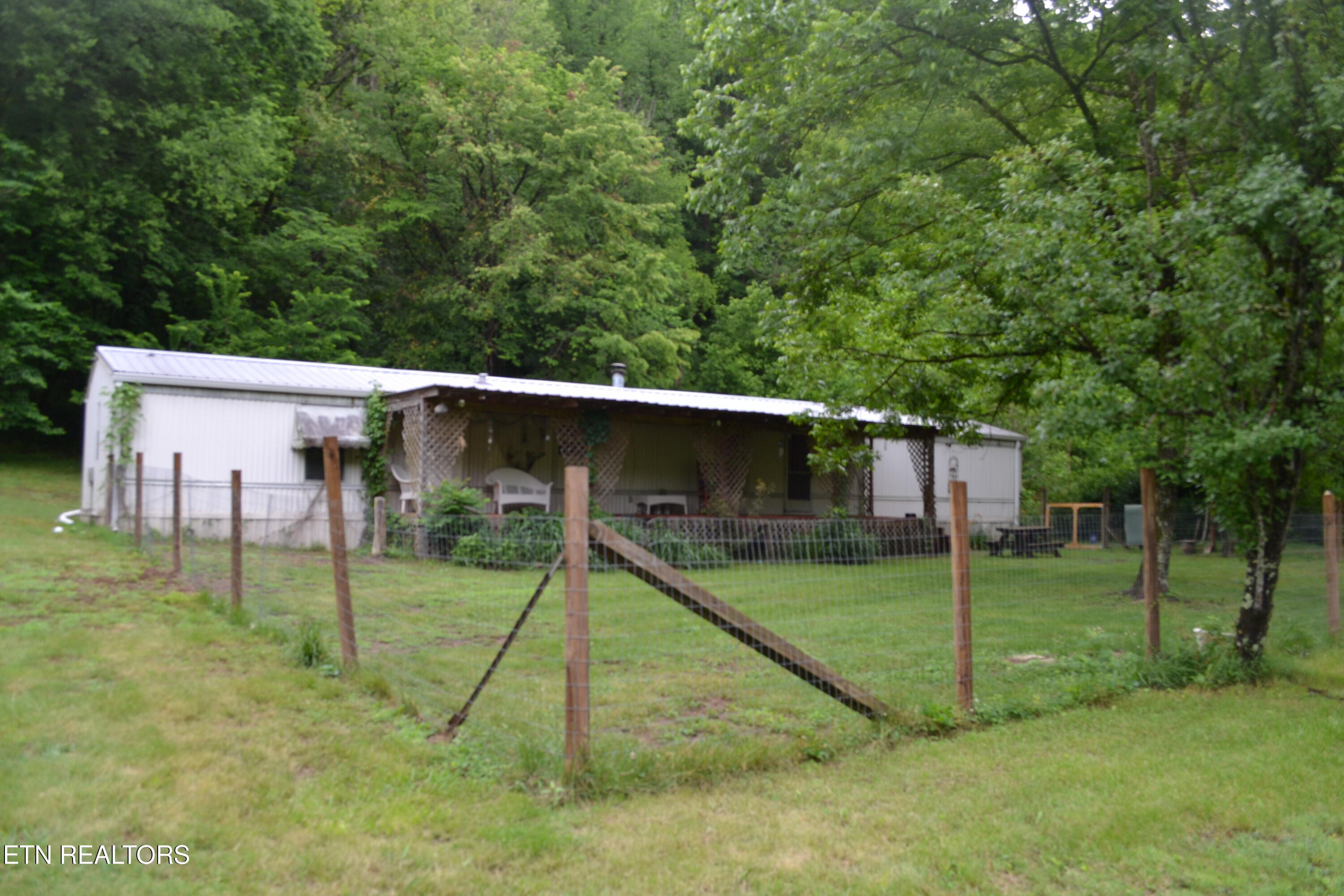 1557 Add Stafford Rd — photo