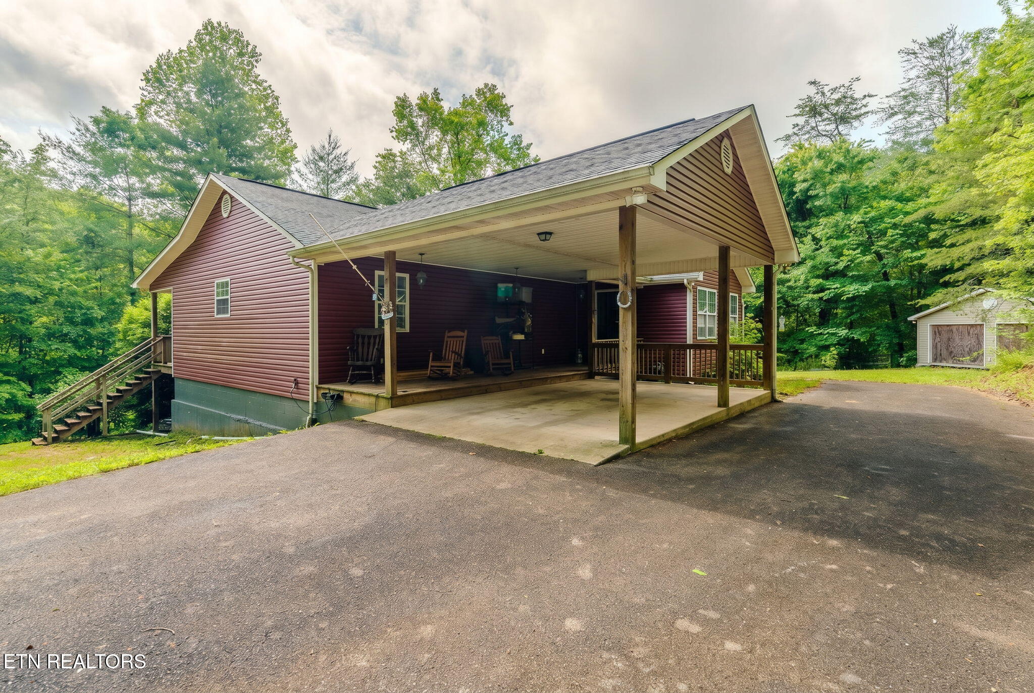611 Antioch Church Rd — photo