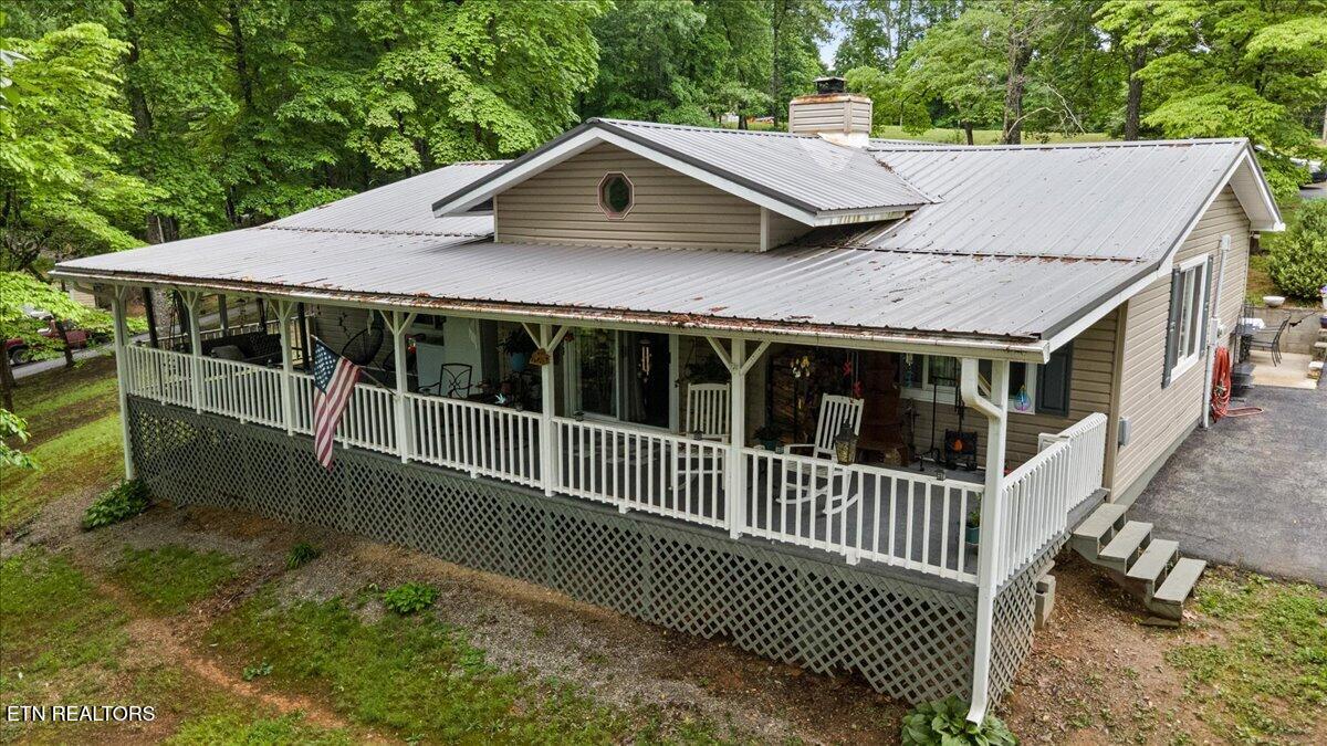 261 Rain Valley Rd — photo