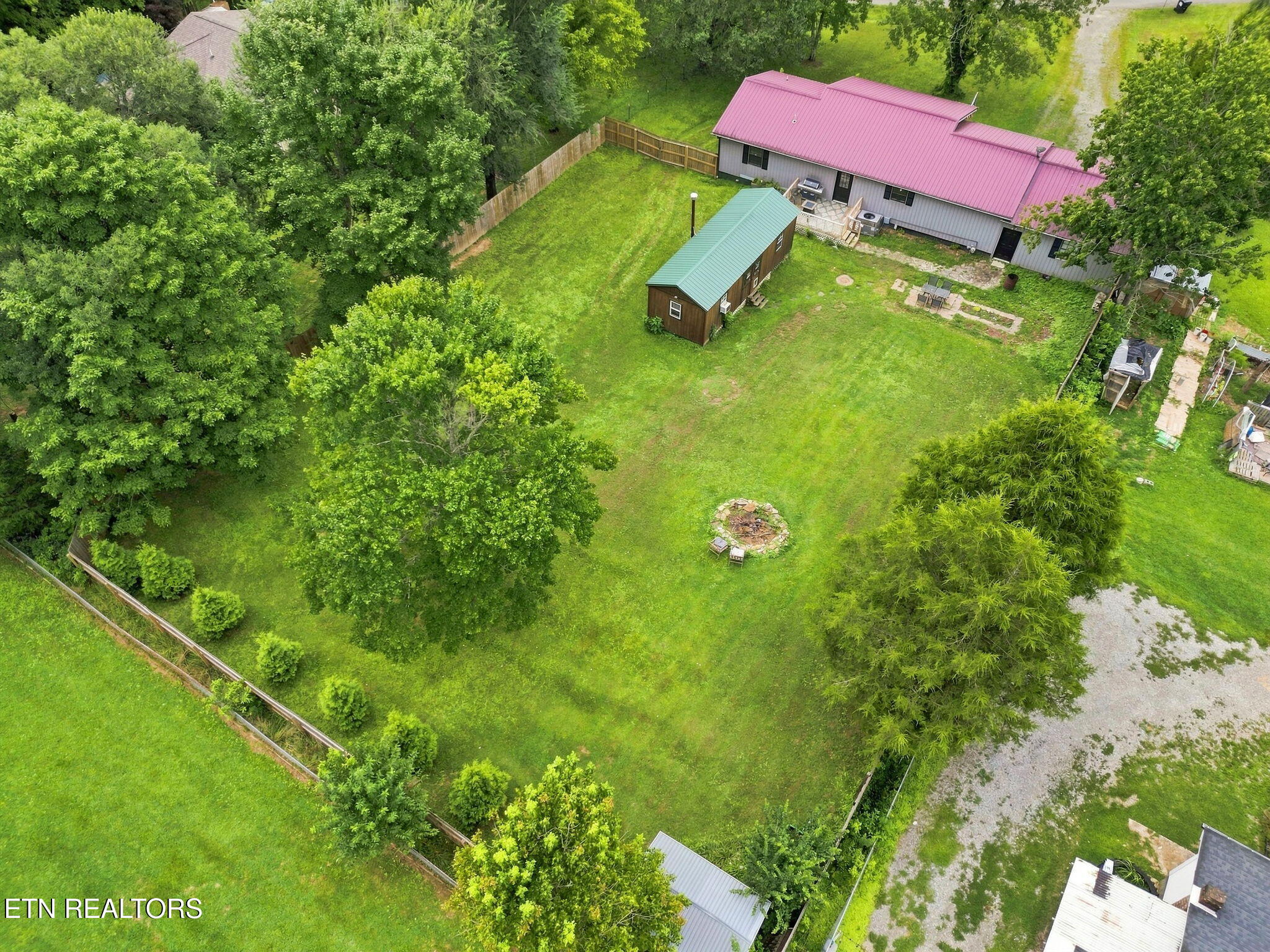 151 Pond Rd — photo