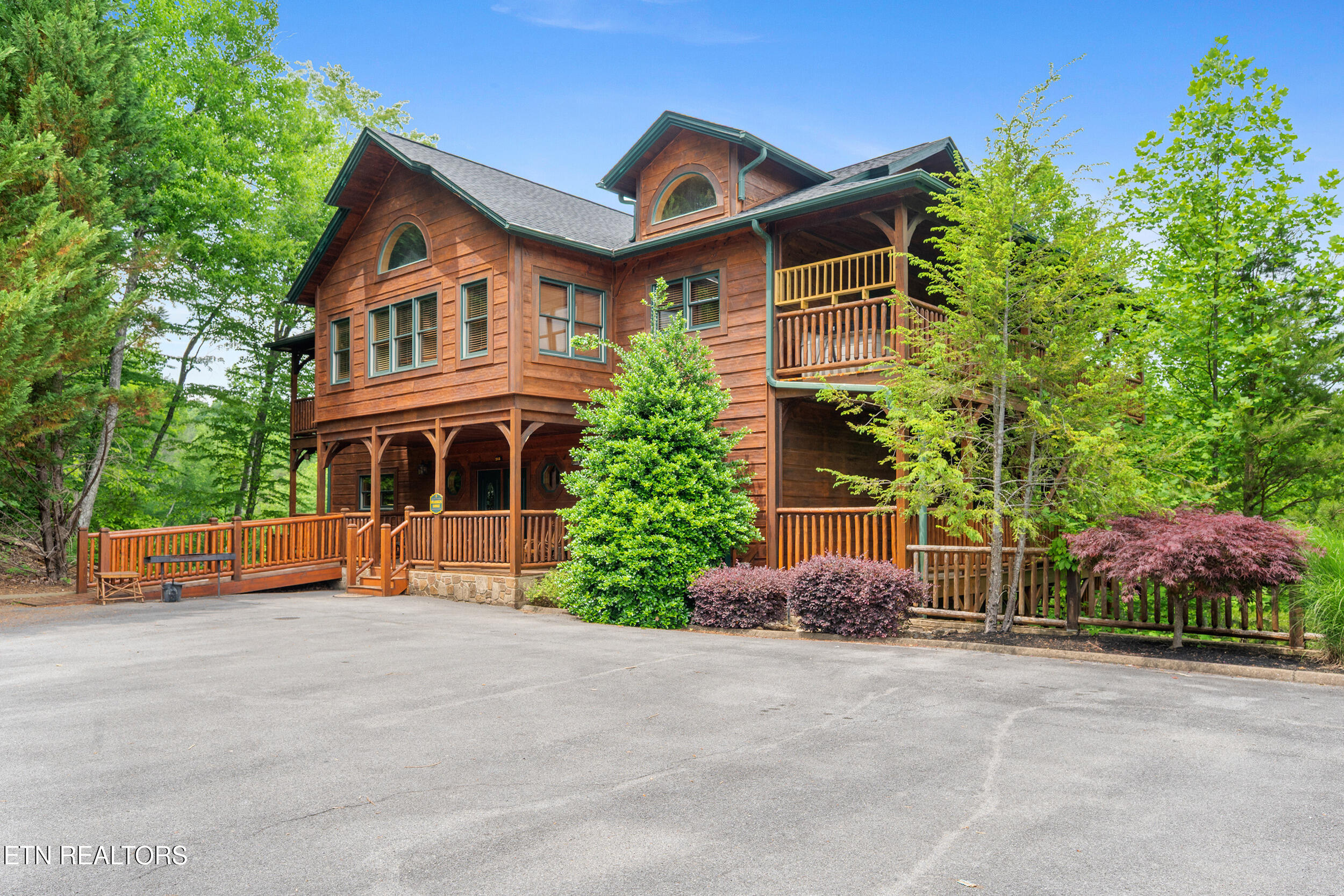 213 Dogwood Point Way — photo