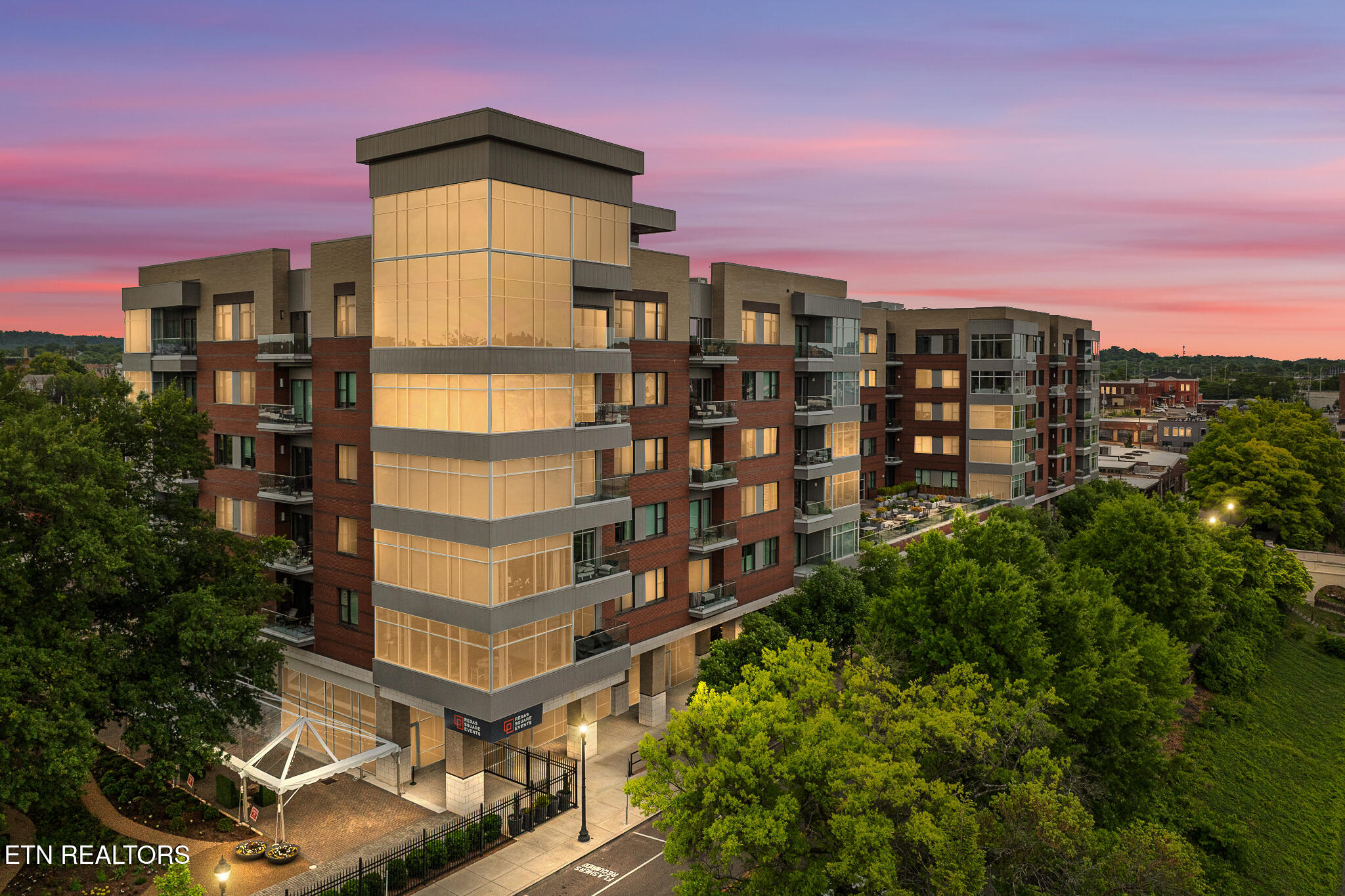 333 W Depot Ave 603 — photo