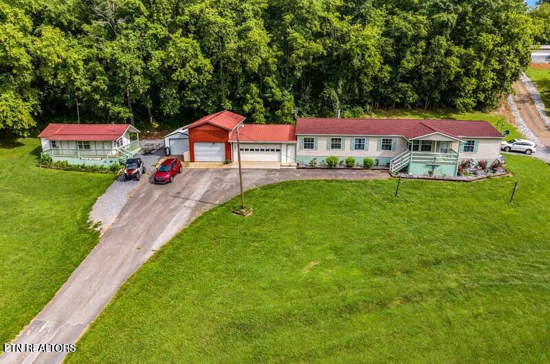875 Mallard Way — photo