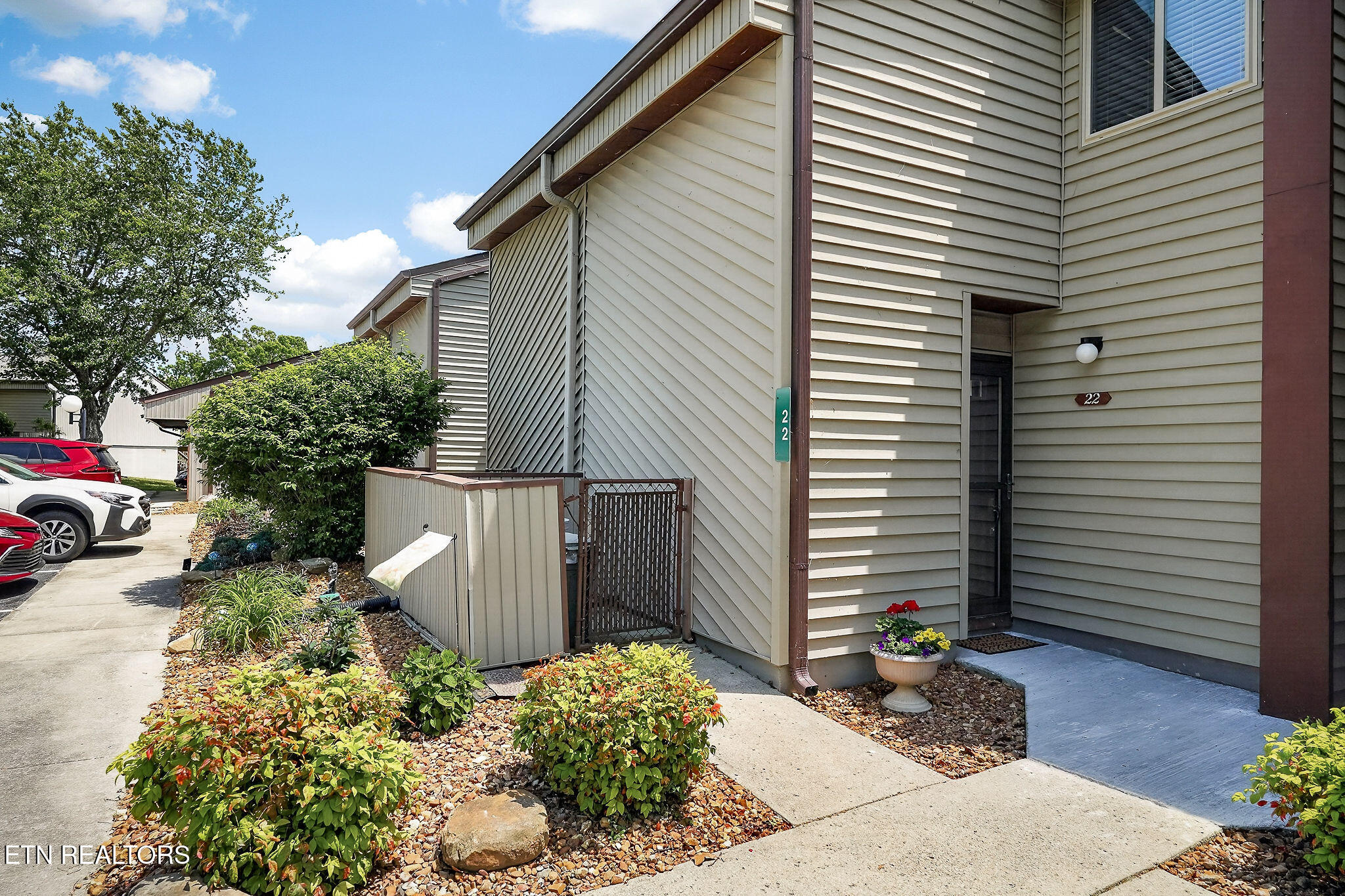 65 Lakeshore Terrace 22 — photo