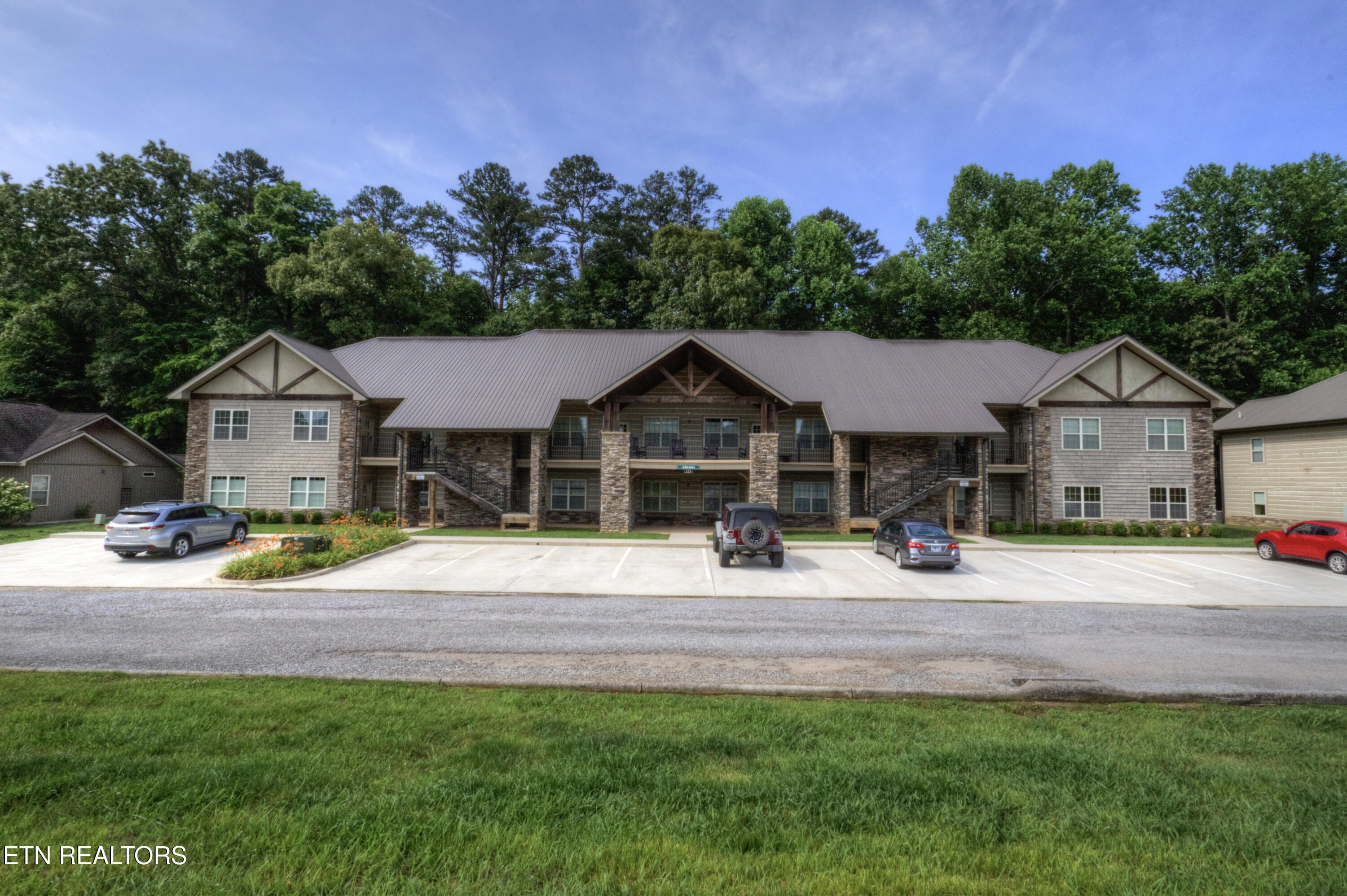 223 Bishops Cap Circle 102 — photo