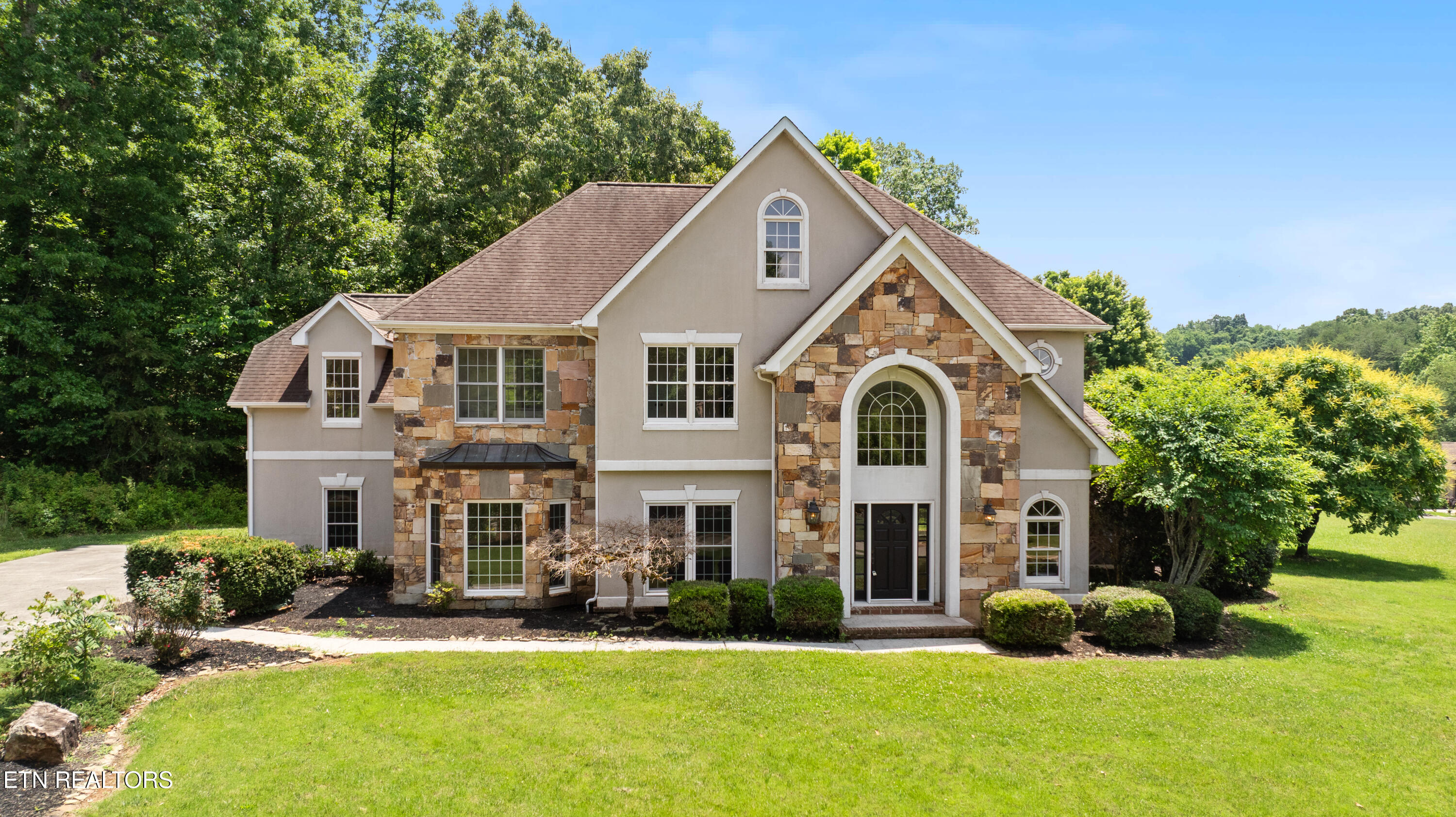 612 Sandpiper Drive — photo