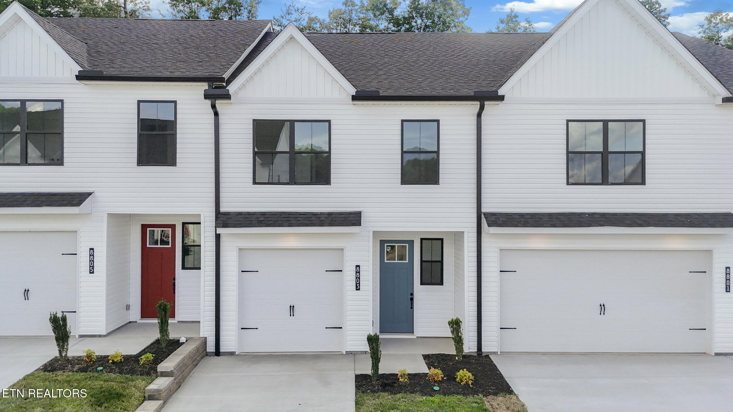8803 Chapman Trace Way — photo