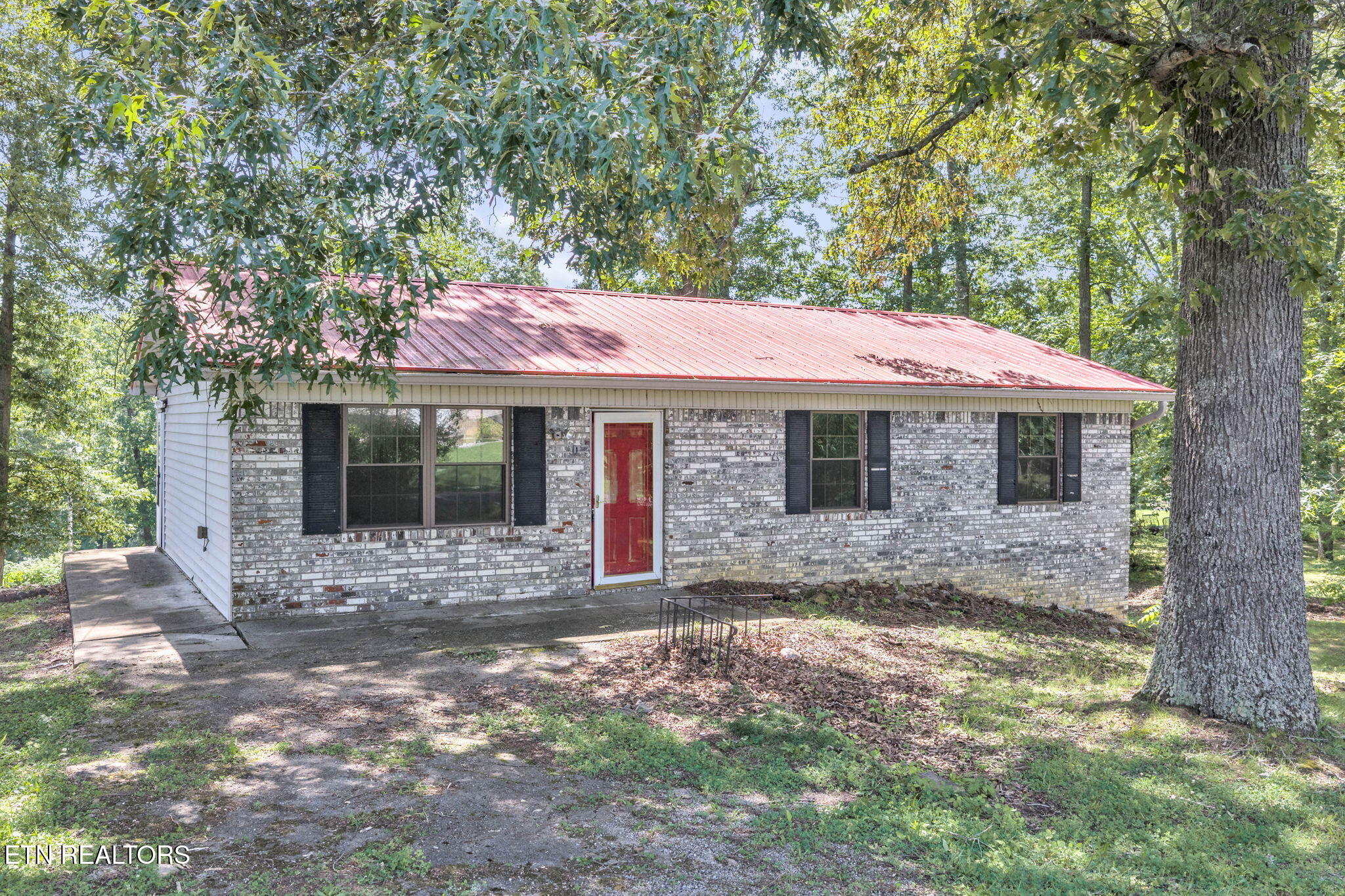 322 Idlewild Drive — photo